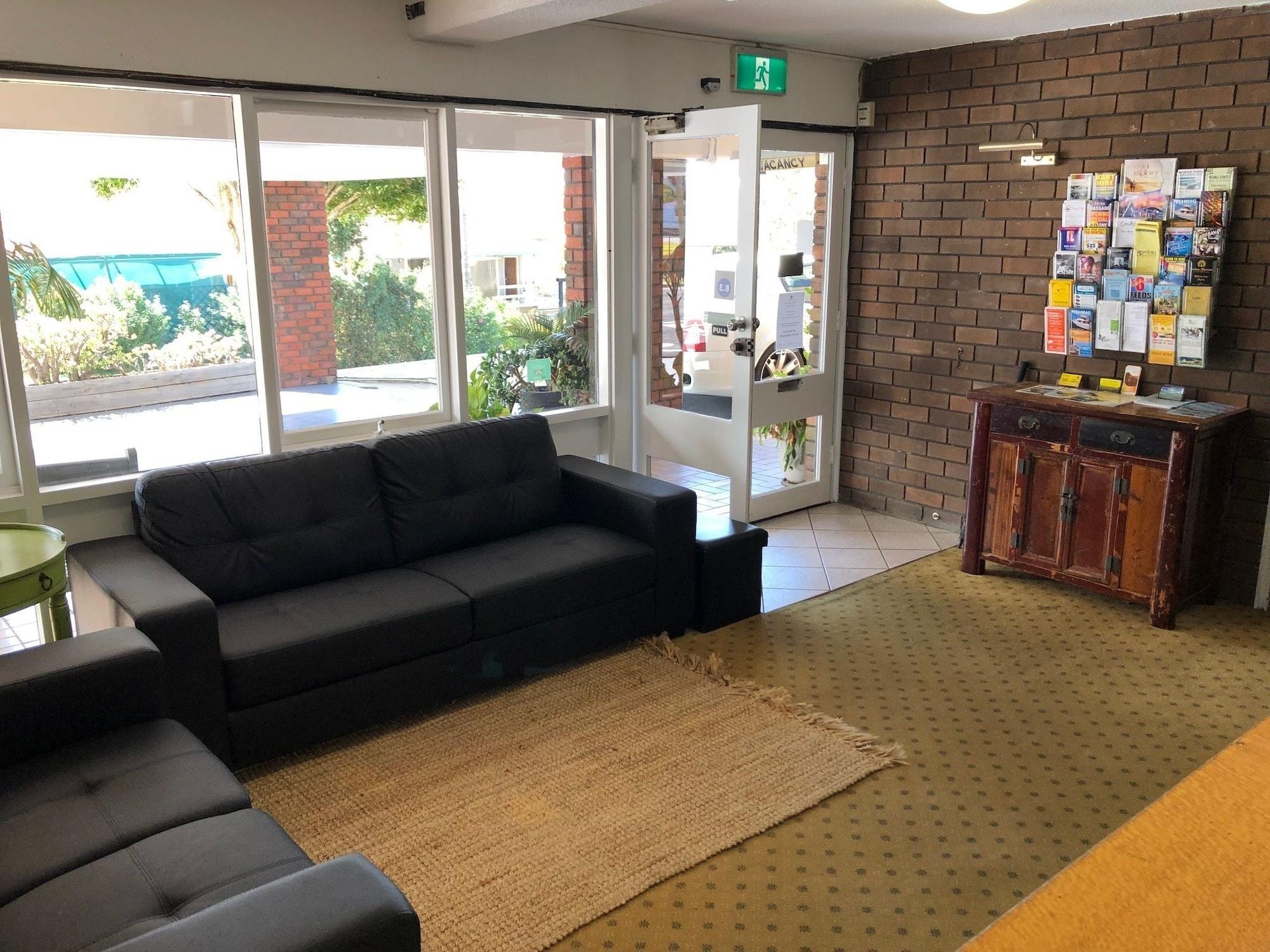 Vista Lobby Matador Motor Inn