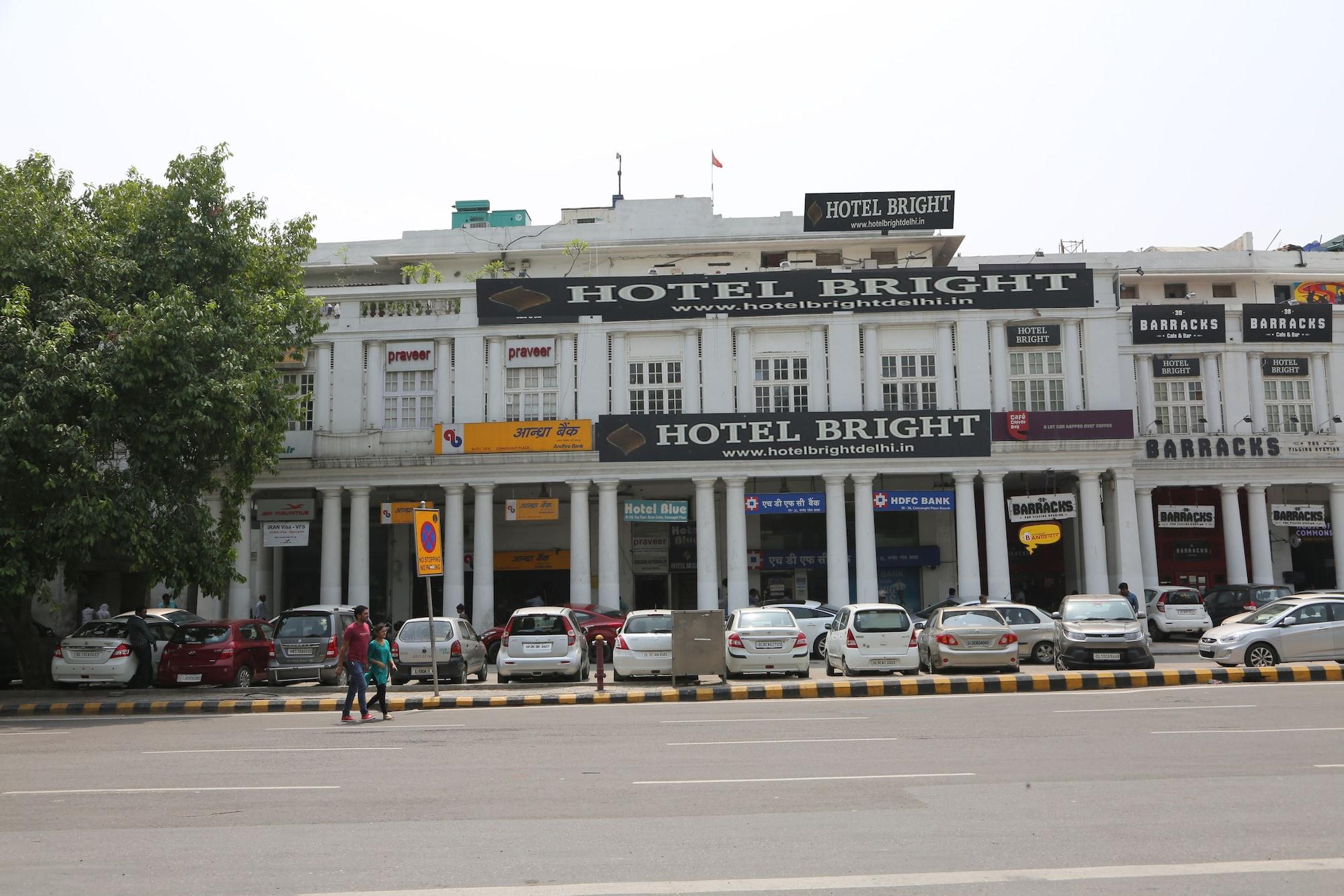 Vista Exterior Hotel Bright