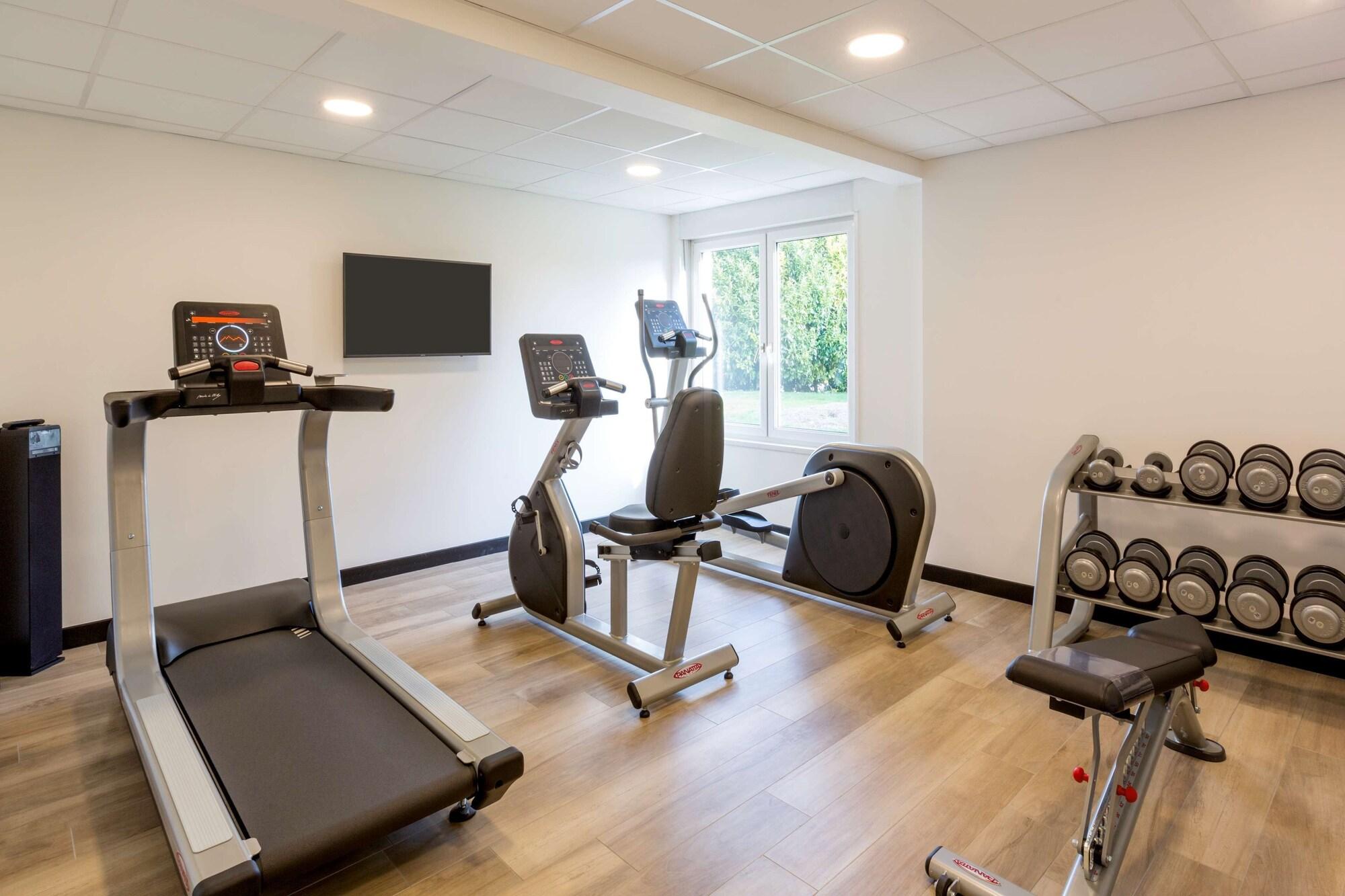 Gimnasio Best Western L' Aquarium Arras Nord