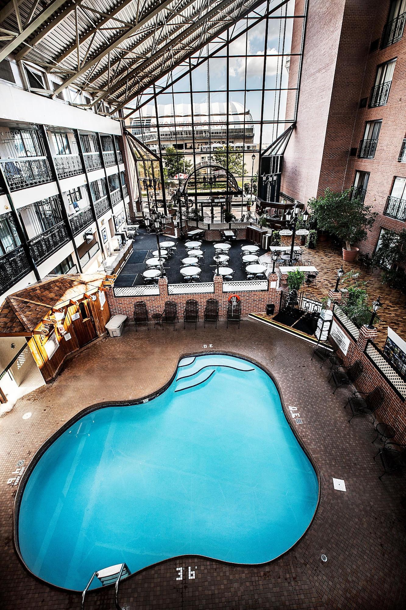 Vista Piscina Clifton Victoria Inn at the Falls