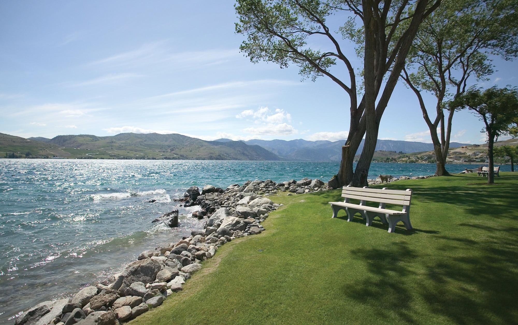Vista Exterior WorldMark Lake Chelan Shores