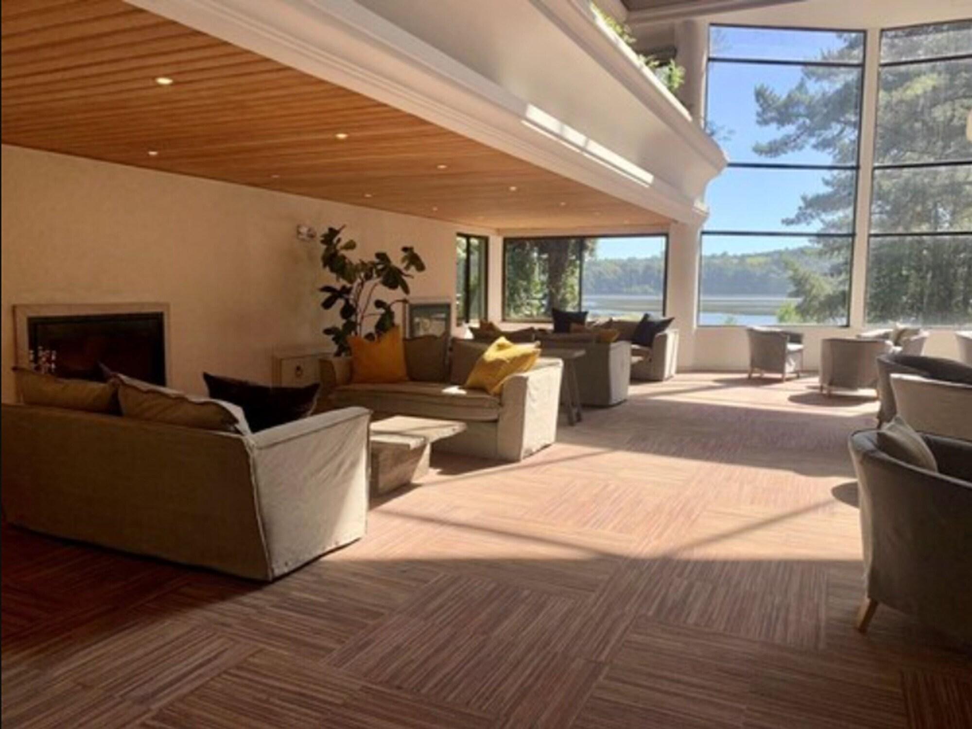 Vista Lobby Hotel Puerta del Sur