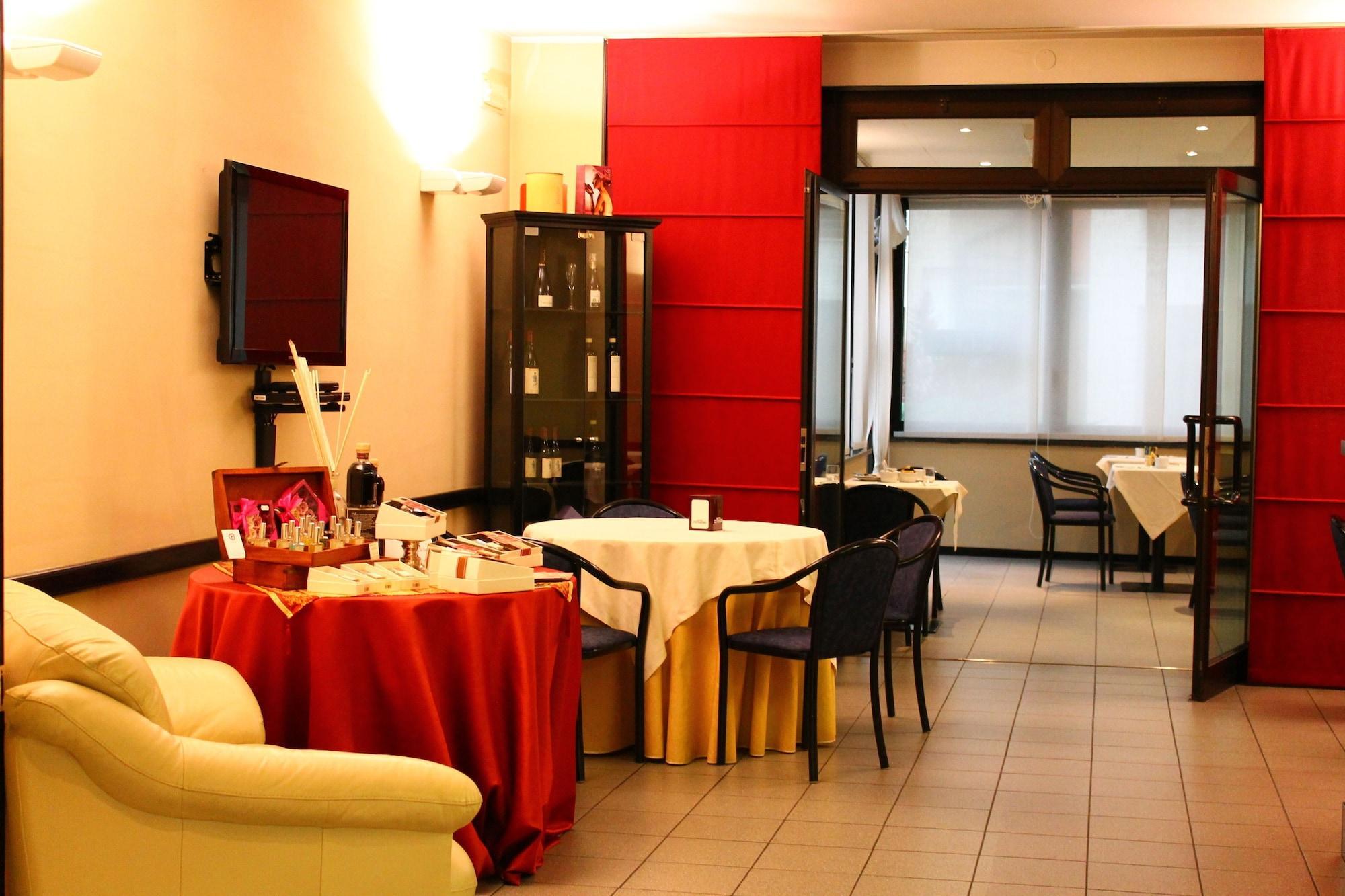 Bar/Salón Hotel Griselda