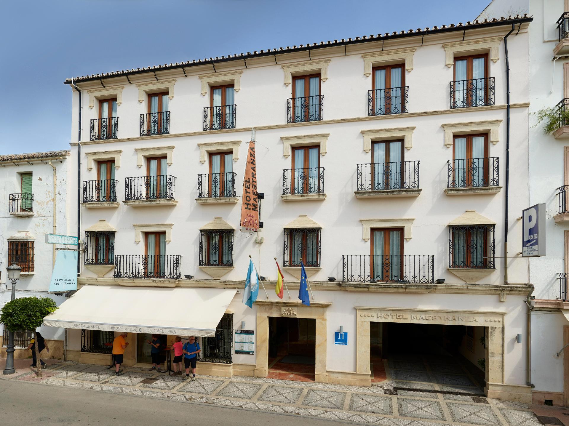 Vista Exterior Hotel Maestranza