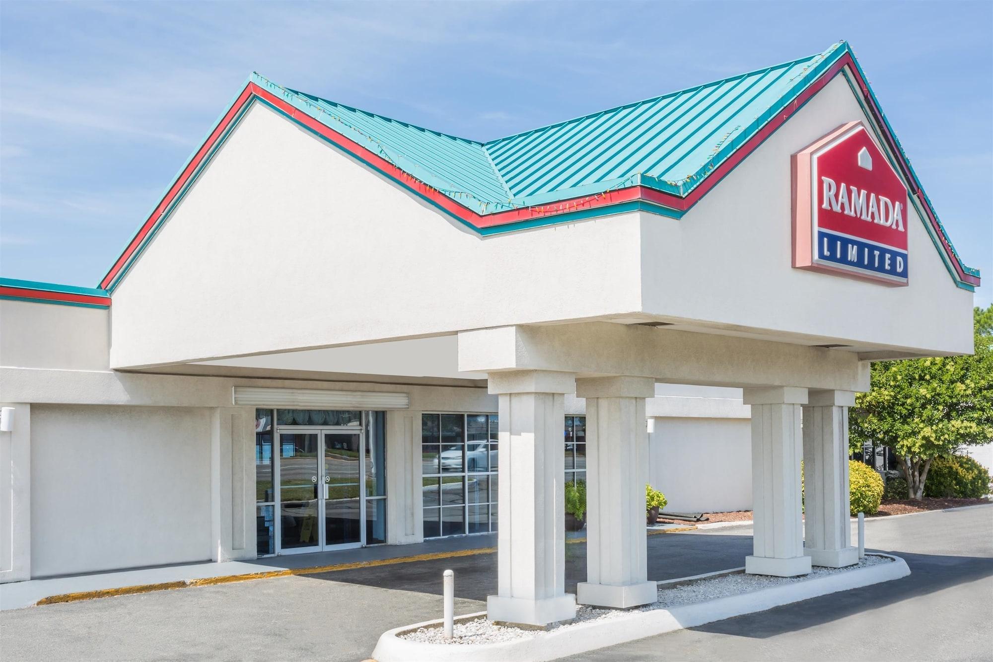 Varios Ramada Limited Norfolk
