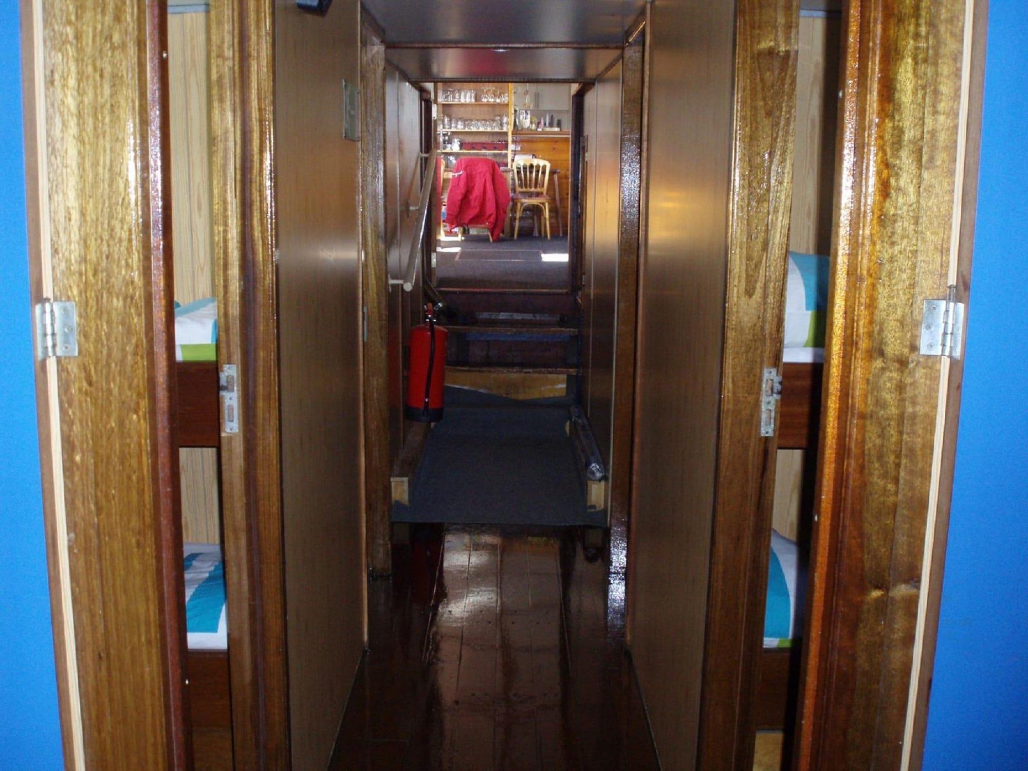Vista Lobby Intersail hostel Amsterdam