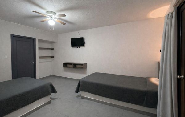 Hotel Nuevo Vallarta - Hoteles cerca de Andares en Guadalajara