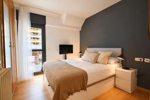 Alquiler Vacacional - Artistic Duplex with Terrace, 10 min City Center