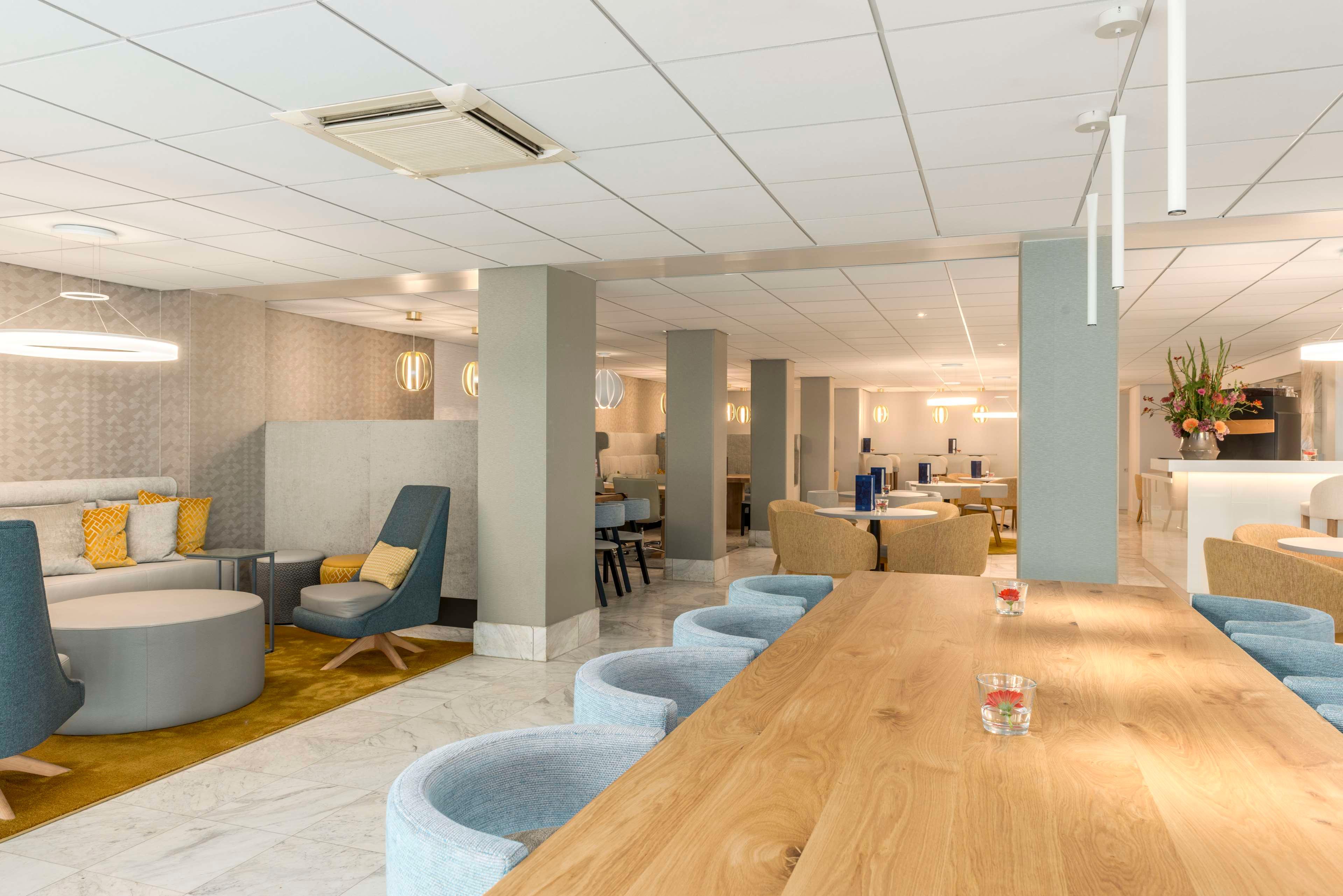 Vista Lobby NH Amsterdam Schiphol Airport
