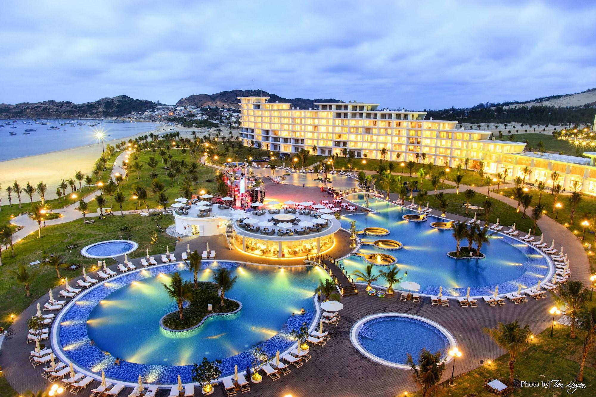 Vista Exterior FLC Luxury Hotel Quy Nhon