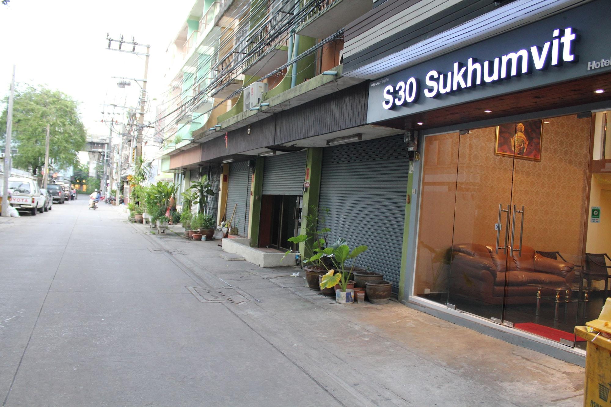 Vista Exterior S30 Sukhumvit Hotel