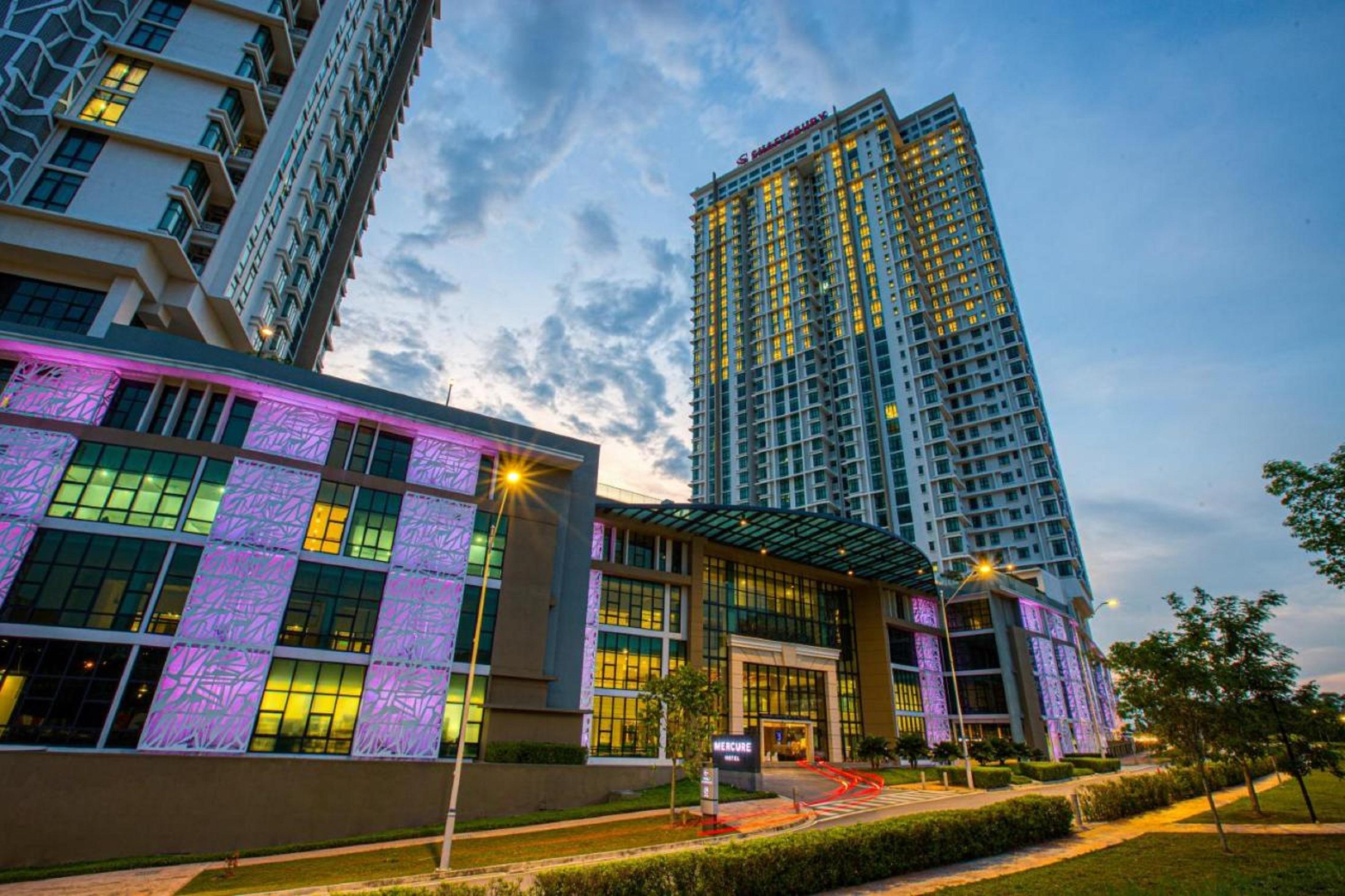 Vista Exterior Mercure Living Putrajaya