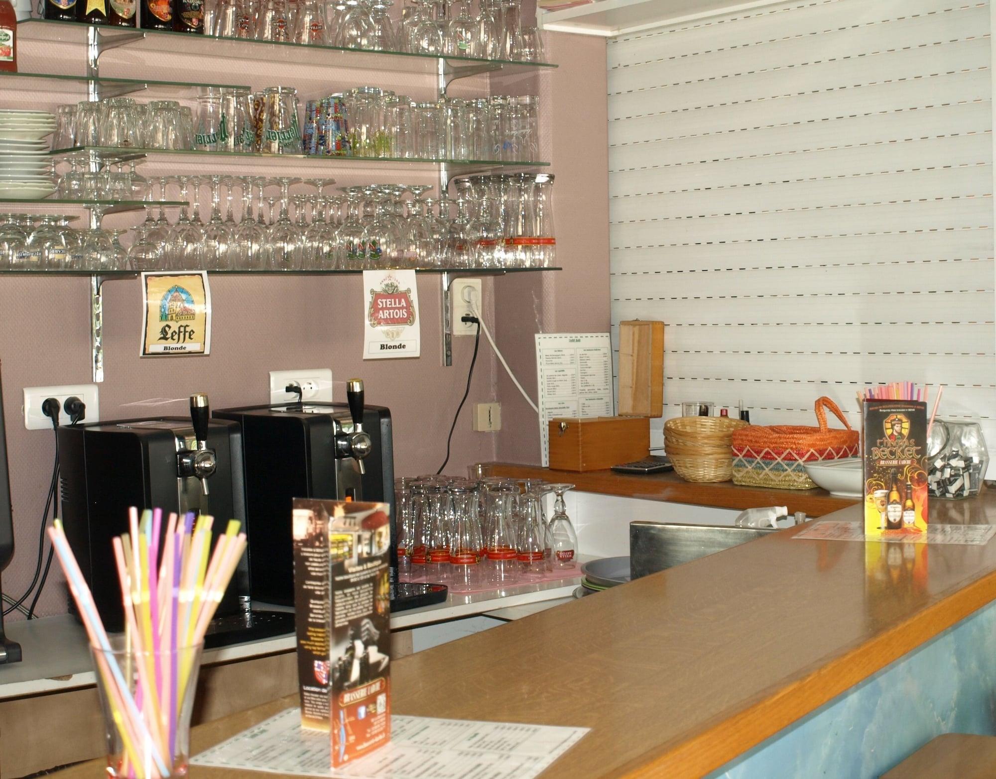 Bar/Salón Village Vacances La Vallée de l'Yonne
