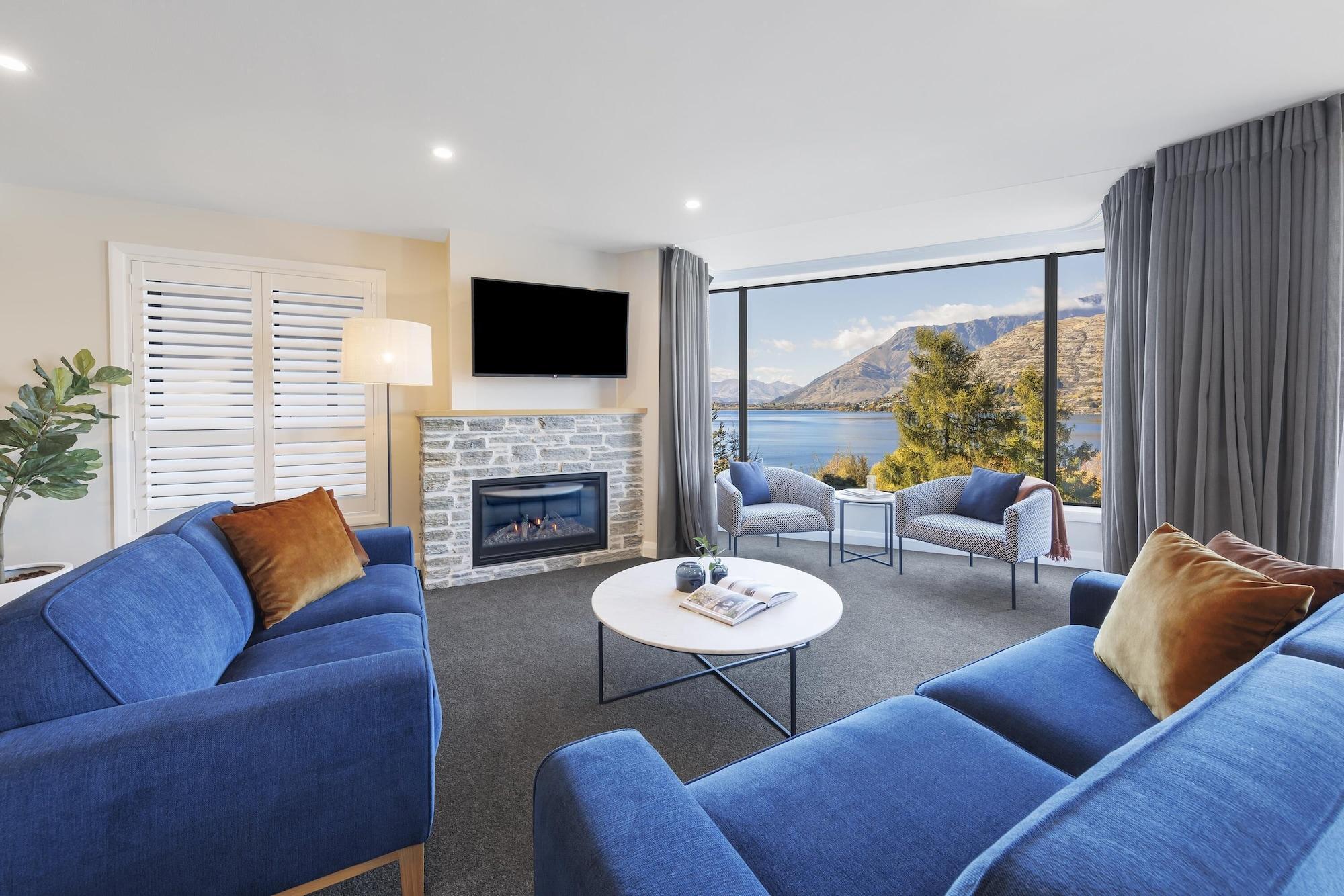 Varios Oaks Queenstown Shores Resort