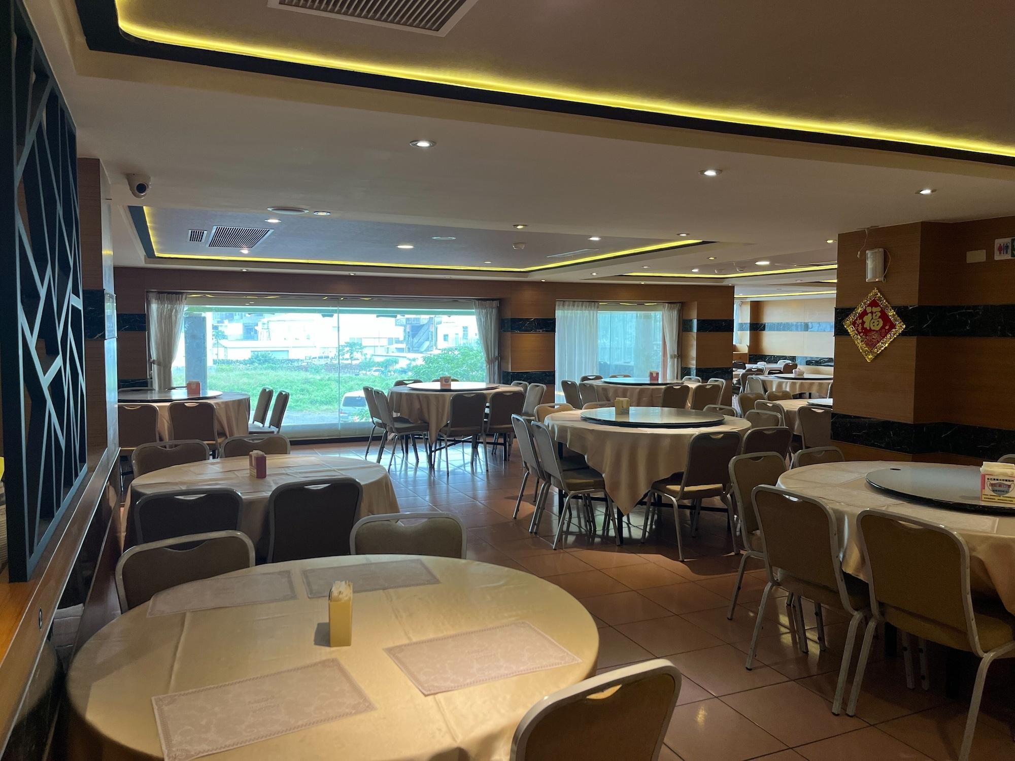 Restaurant Taitung Bali Suites Hotel