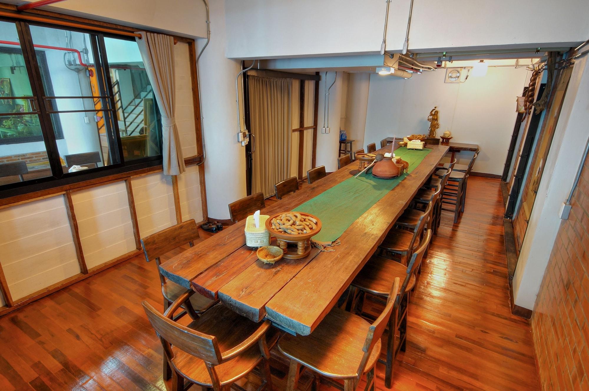 Sala de Reuniones Saengpanya Home Boutique Hotel - SHA Plus