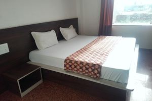 Alojamiento - Mahendra Palace