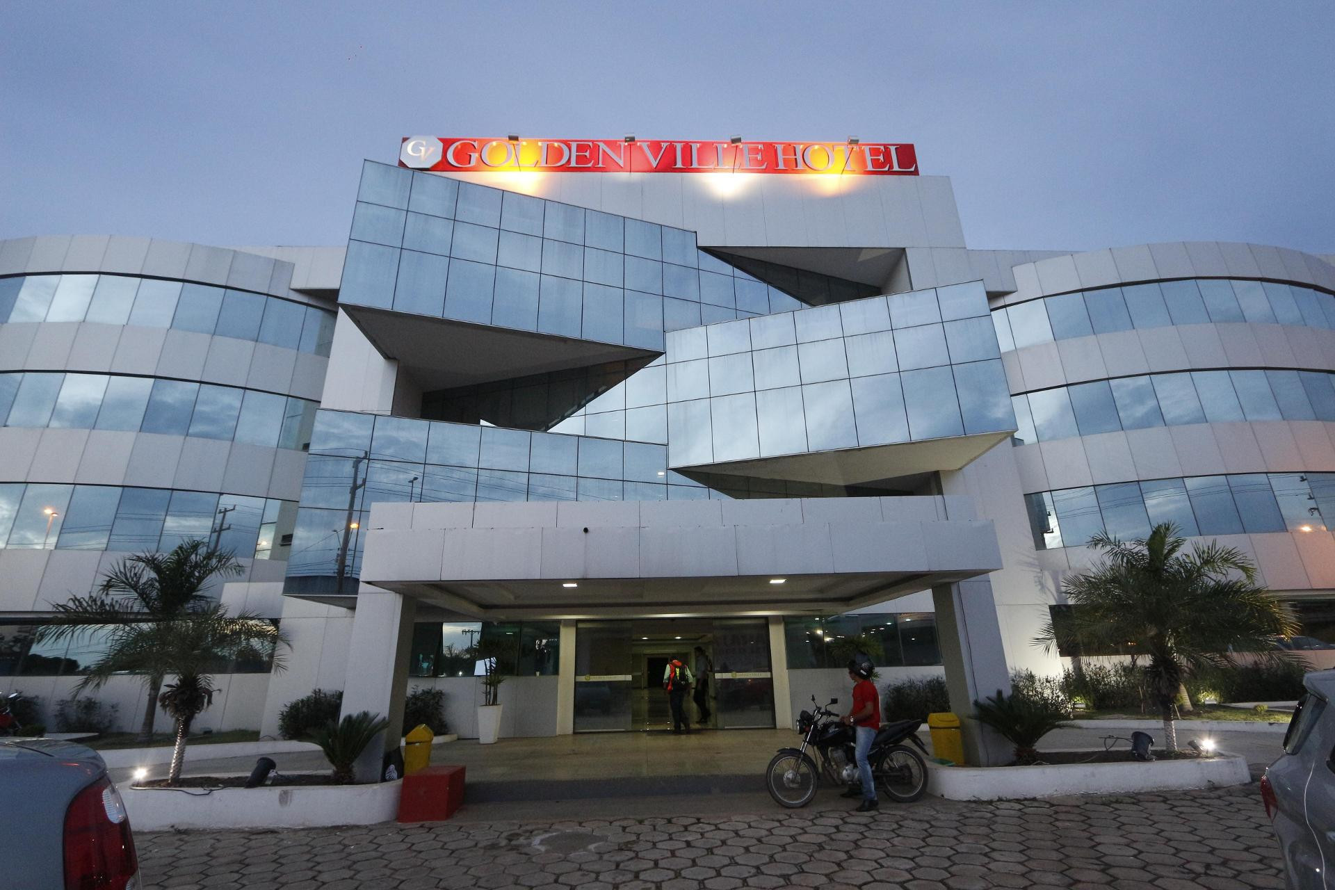 Vista Exterior Golden Ville Hotel