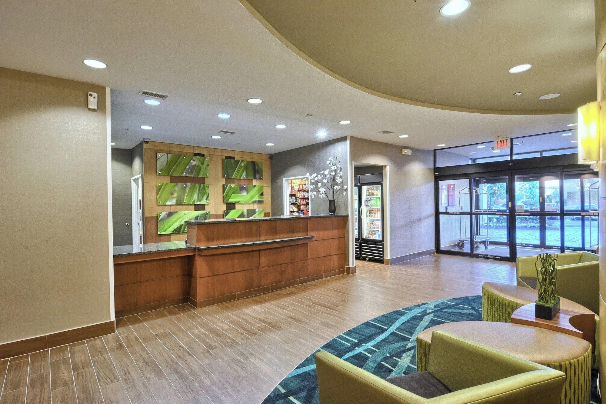 Vista Lobby SpringHill Suites Detroit Southfield