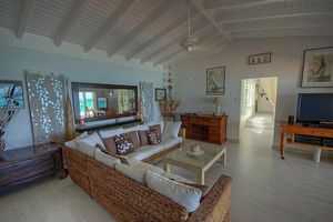 Alquiler Vacacional - Amazing Ocean Front Villa in Pelican Key - Pool and Private Ocean Access