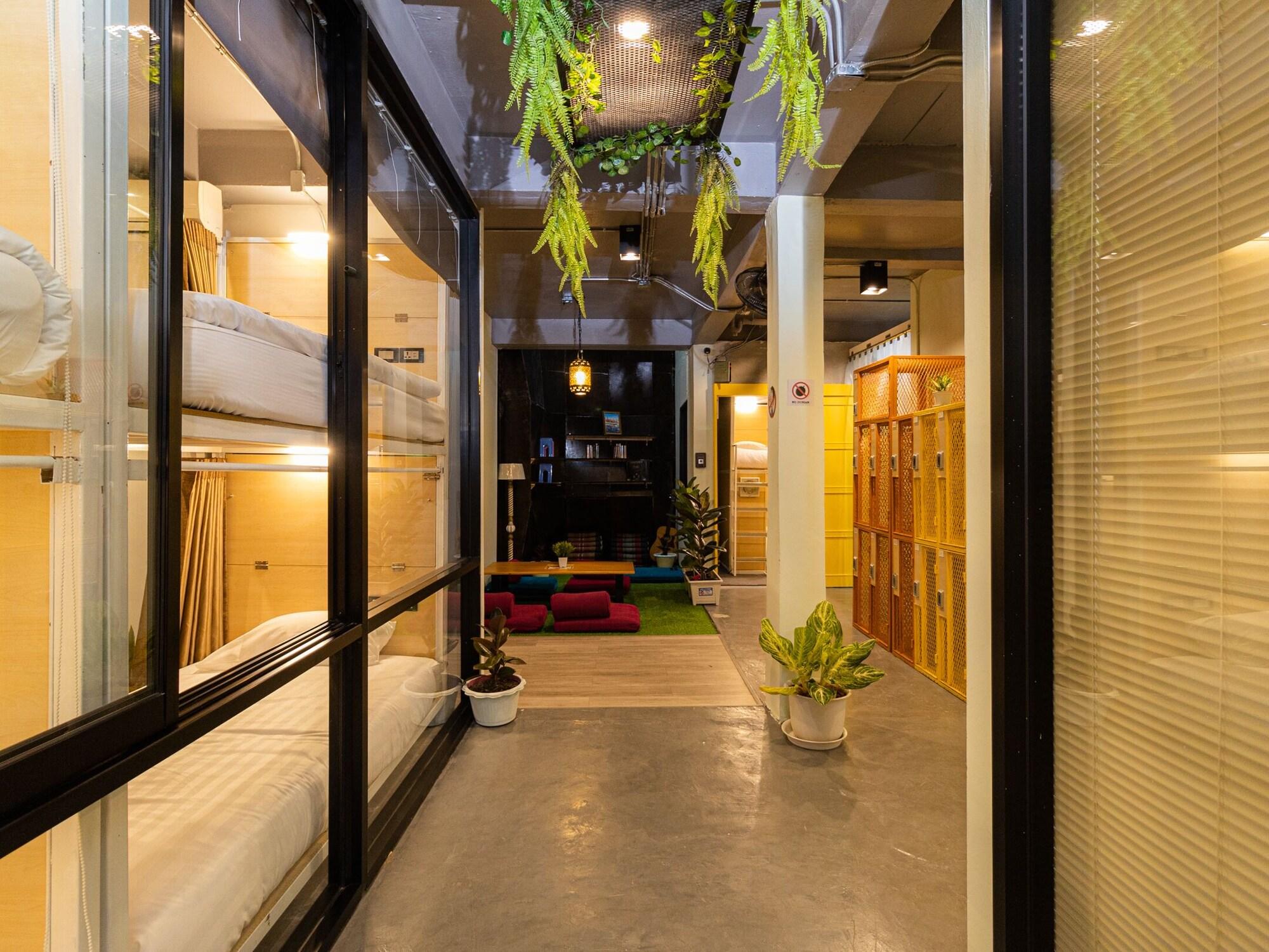 Vista Exterior Khaosan Social Capsule Bangkok - Adult Only - Hostel