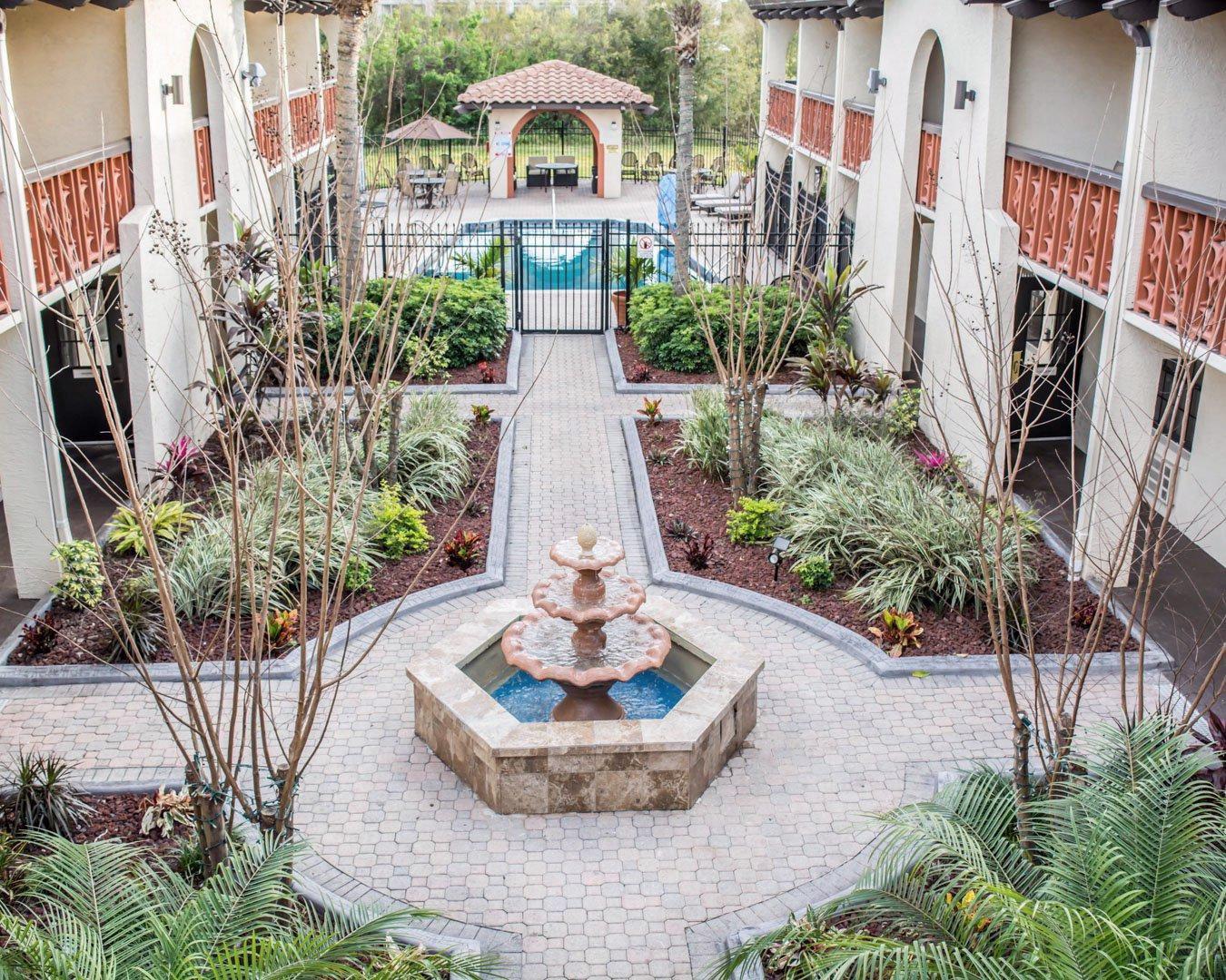 Varios Clarion Pointe TampaBrandon Fairgrounds And Casino