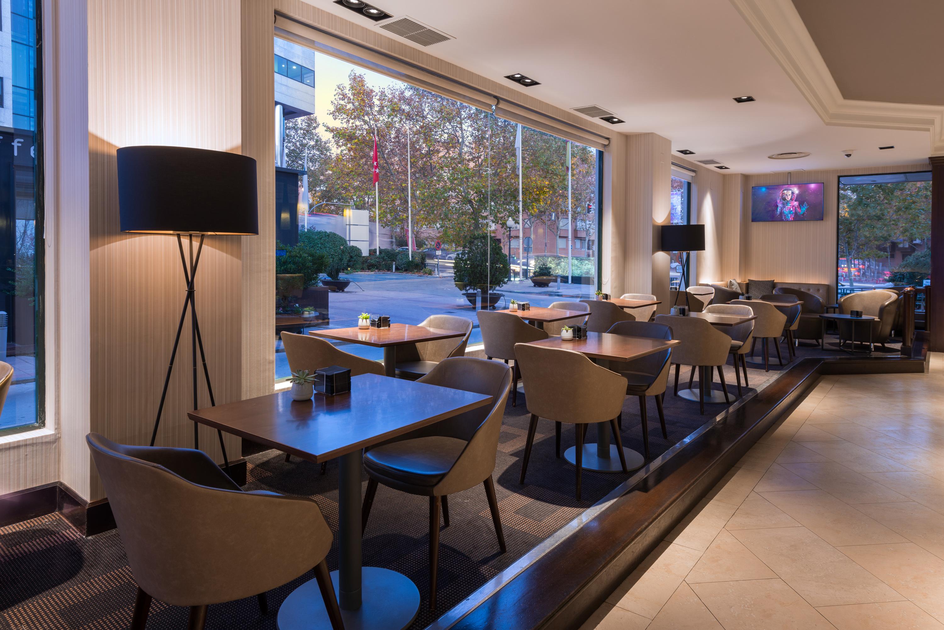 Bar/Salón Hotel Elba Madrid Alcalá