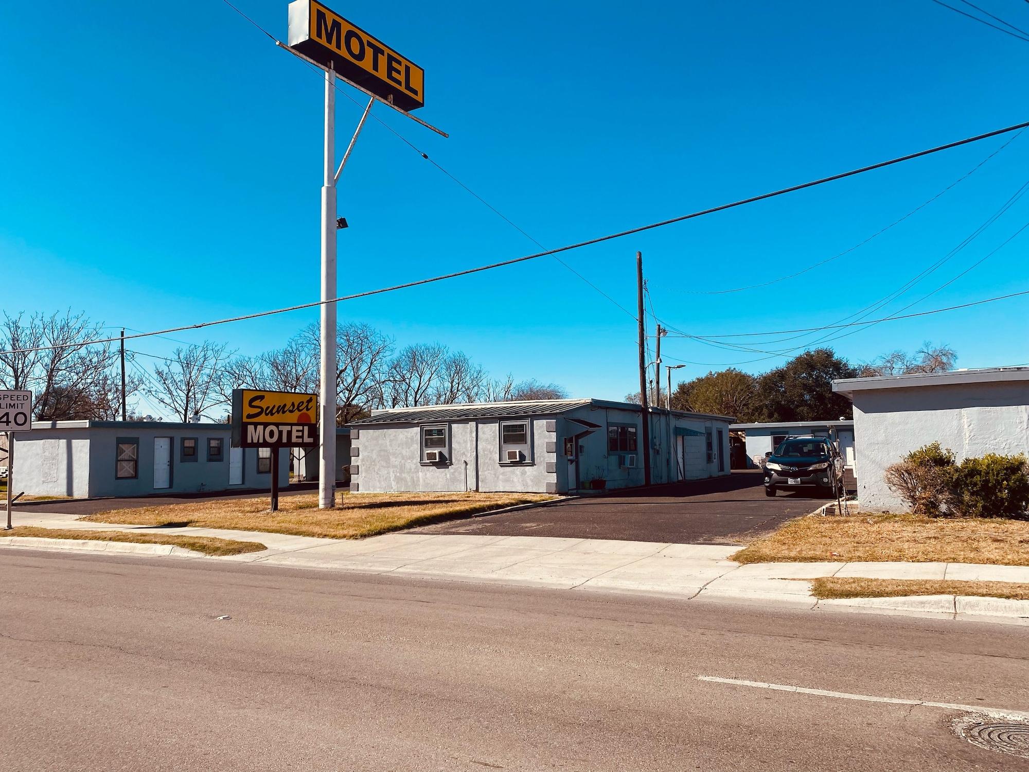 Vista Exterior Sunset Motel