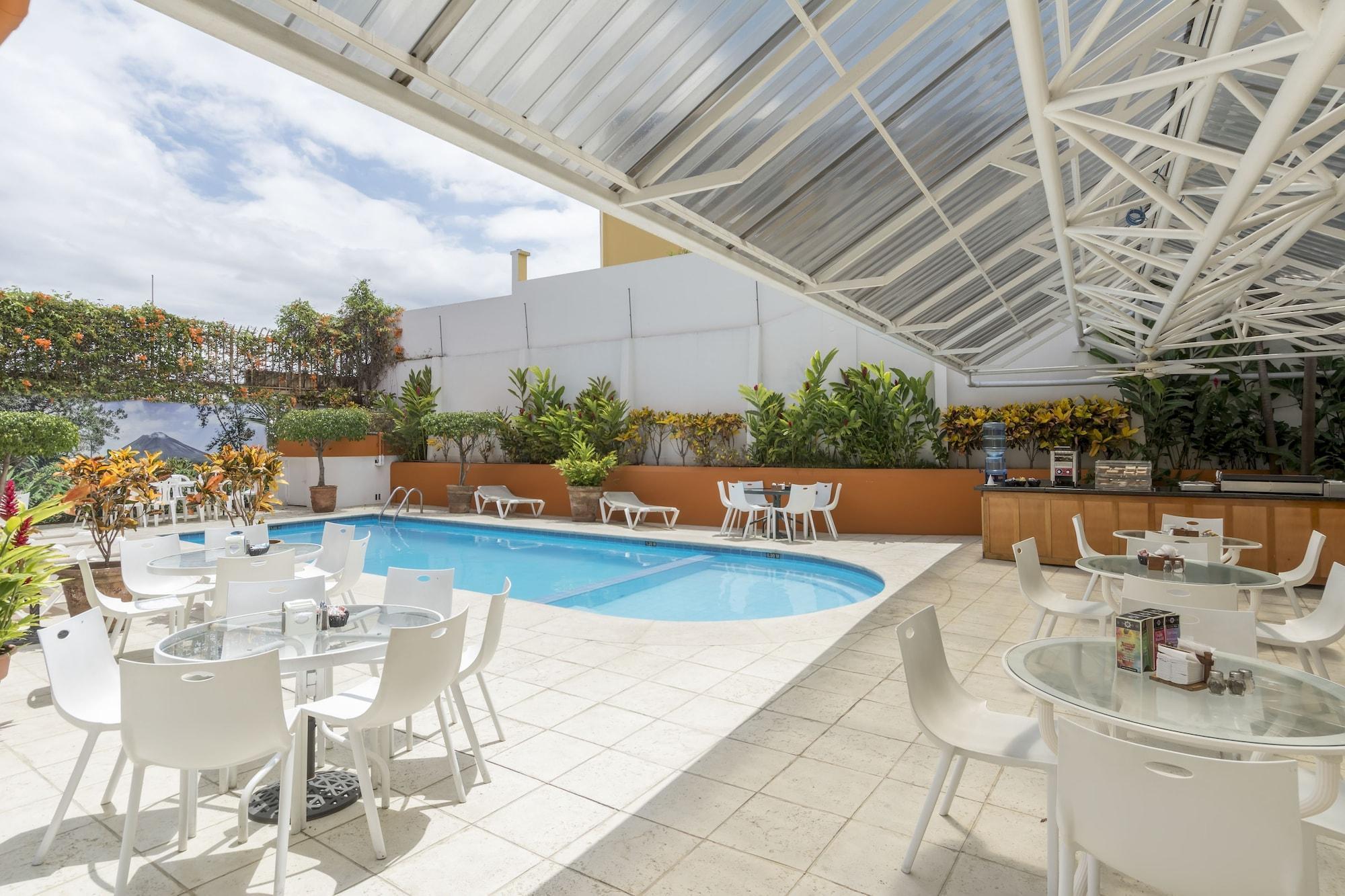 Restaurant Hotel Residence Inn Suites Cristina