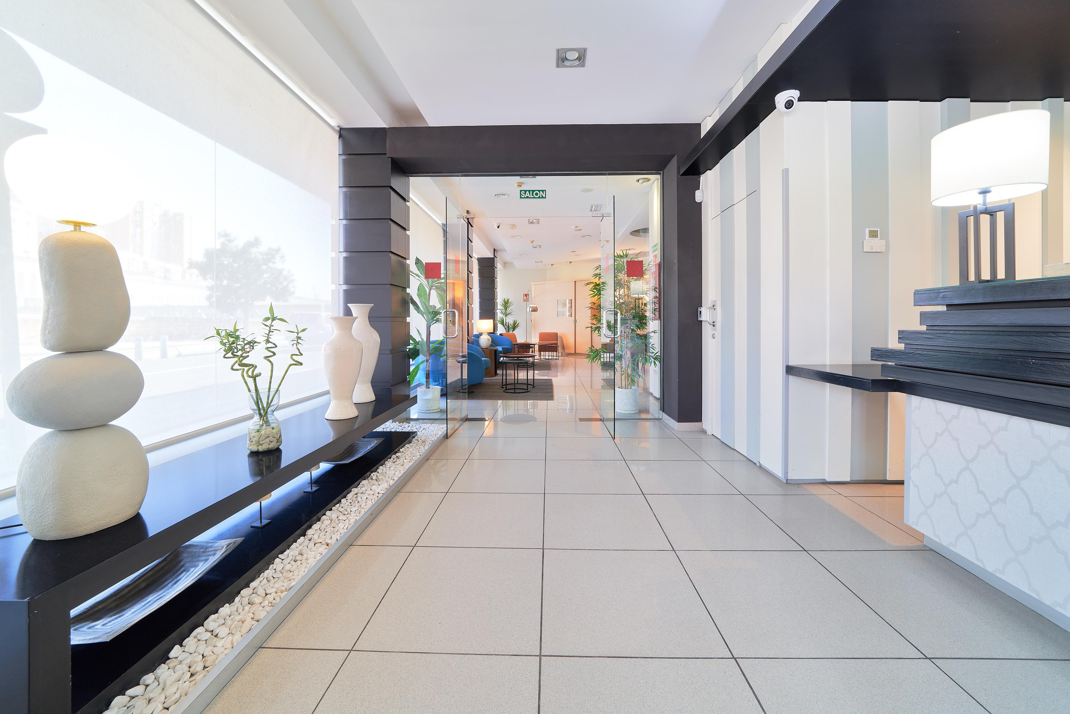 Vista Lobby Hotel Guadalmedina
