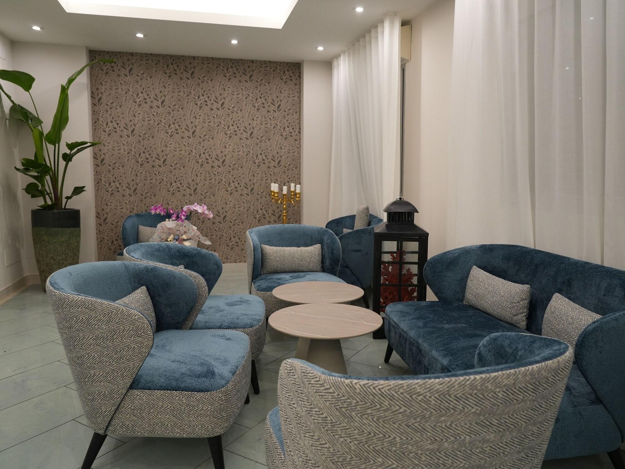 Vista Lobby HOTEL REGAL