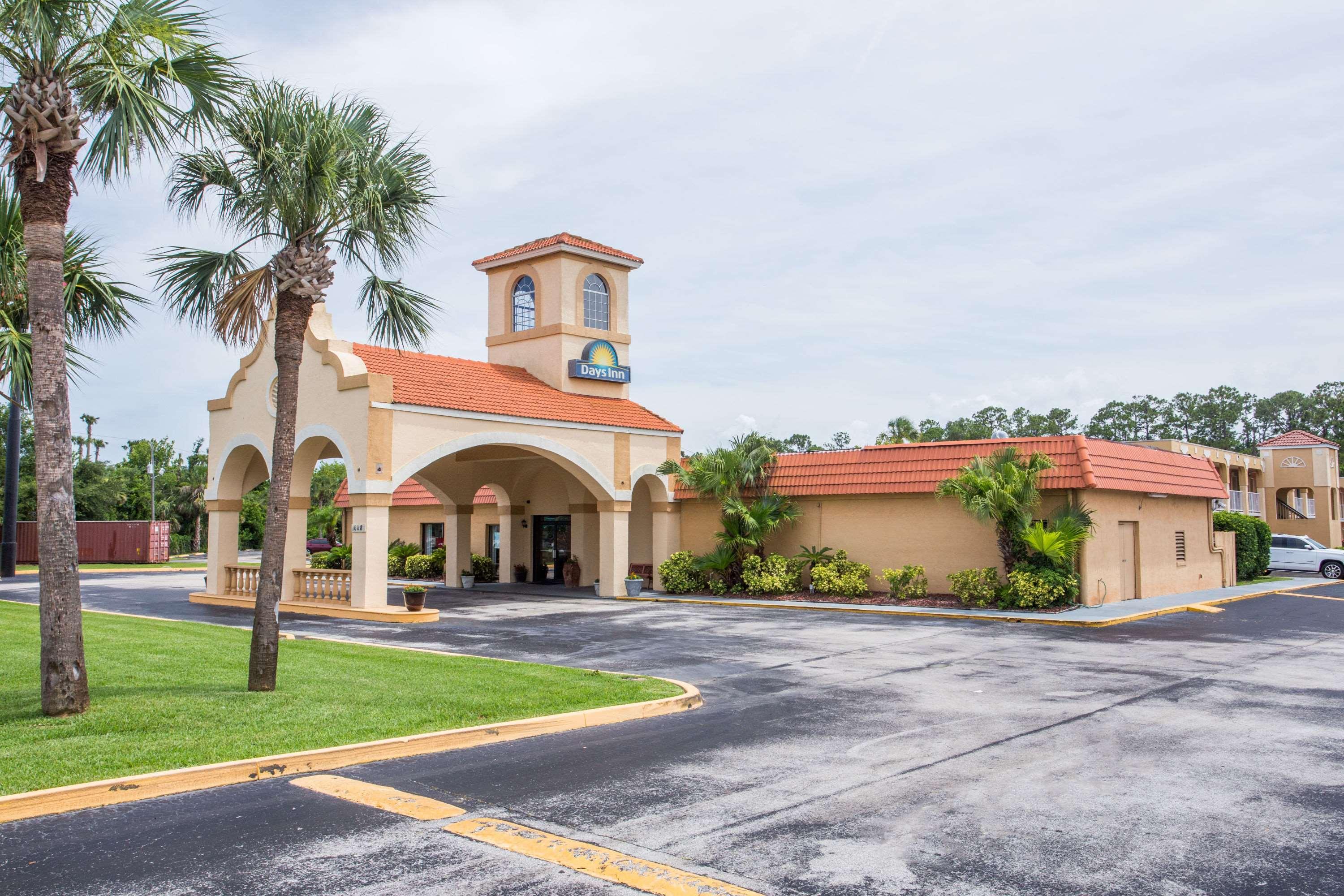 Vista Exterior Days Inn by Wyndham Ormond Beach