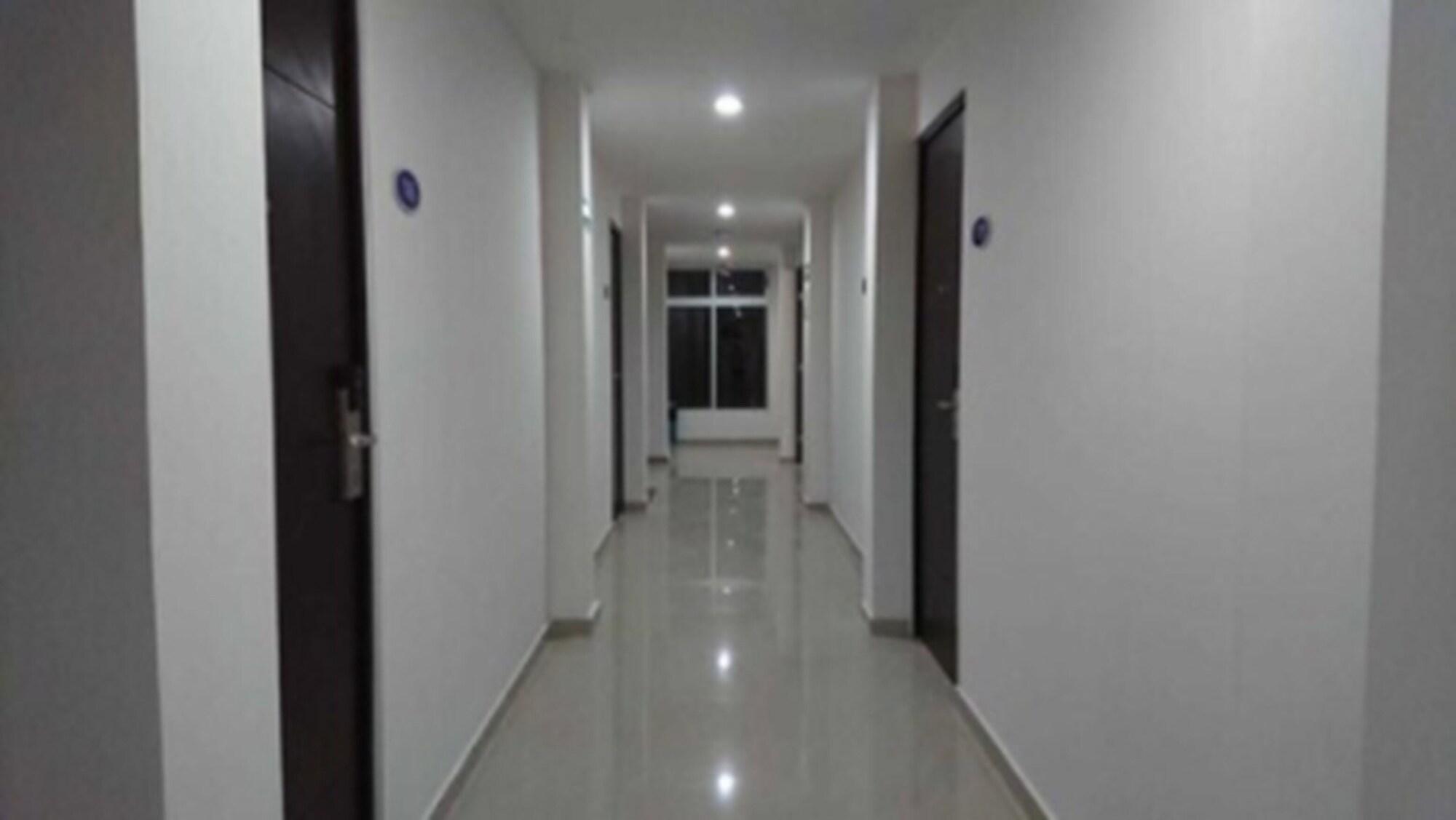 Varios Hotel MB