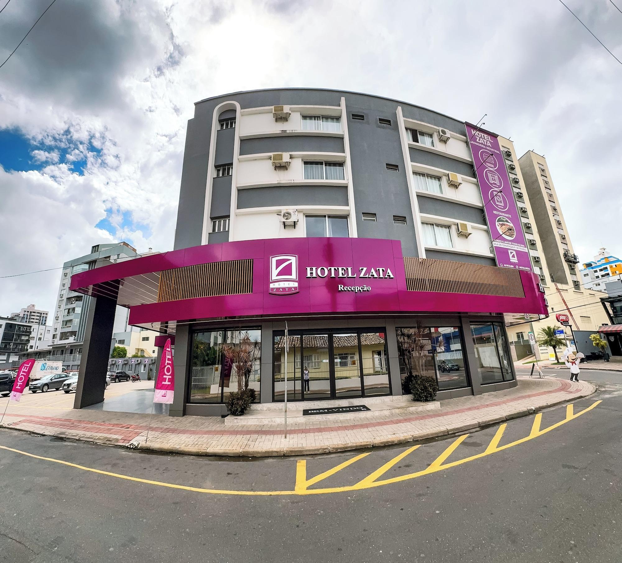 Vista Exterior Hotel Zata Econômico