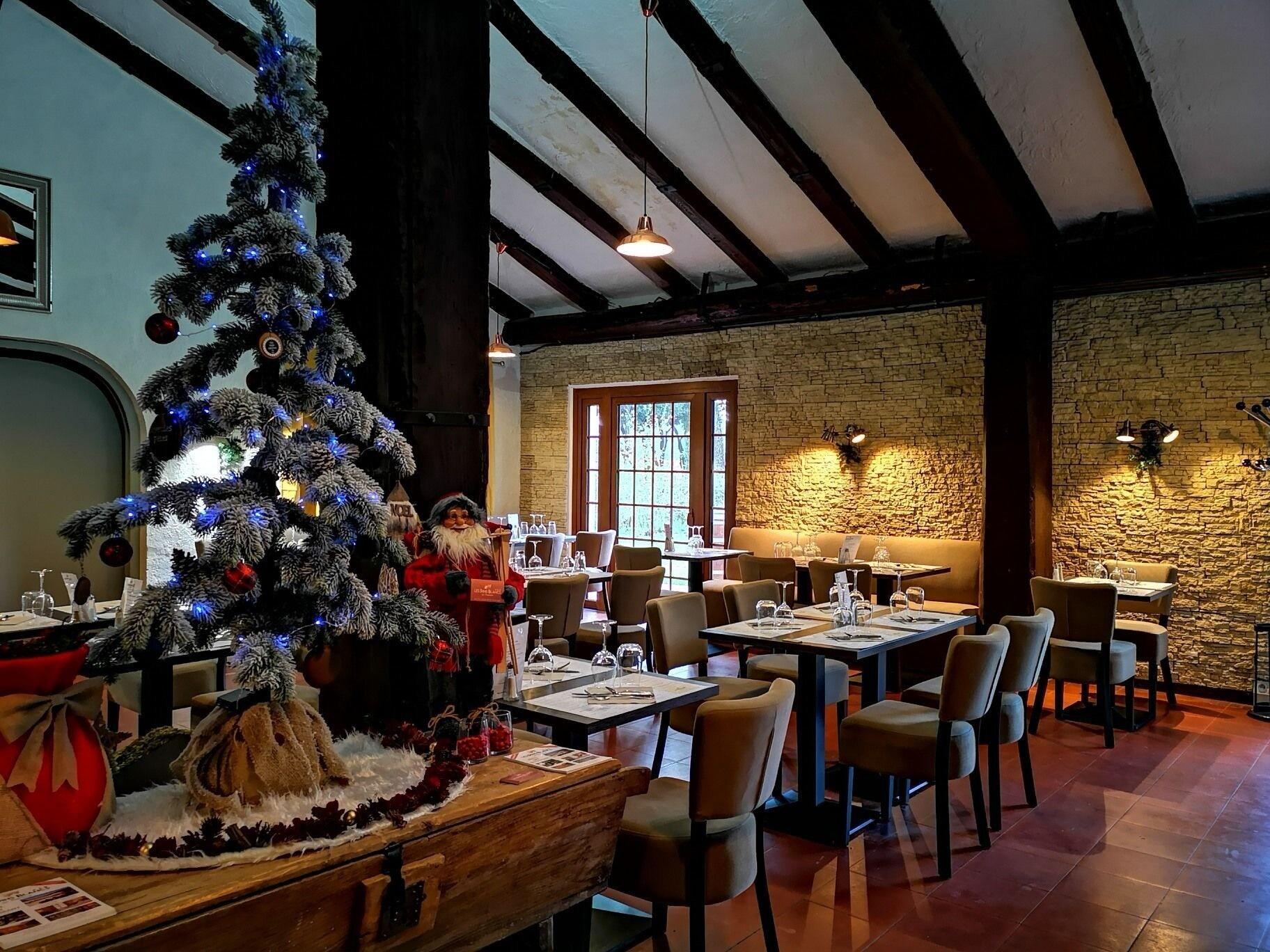 Vista Lobby Les Pins Blancs De Provence