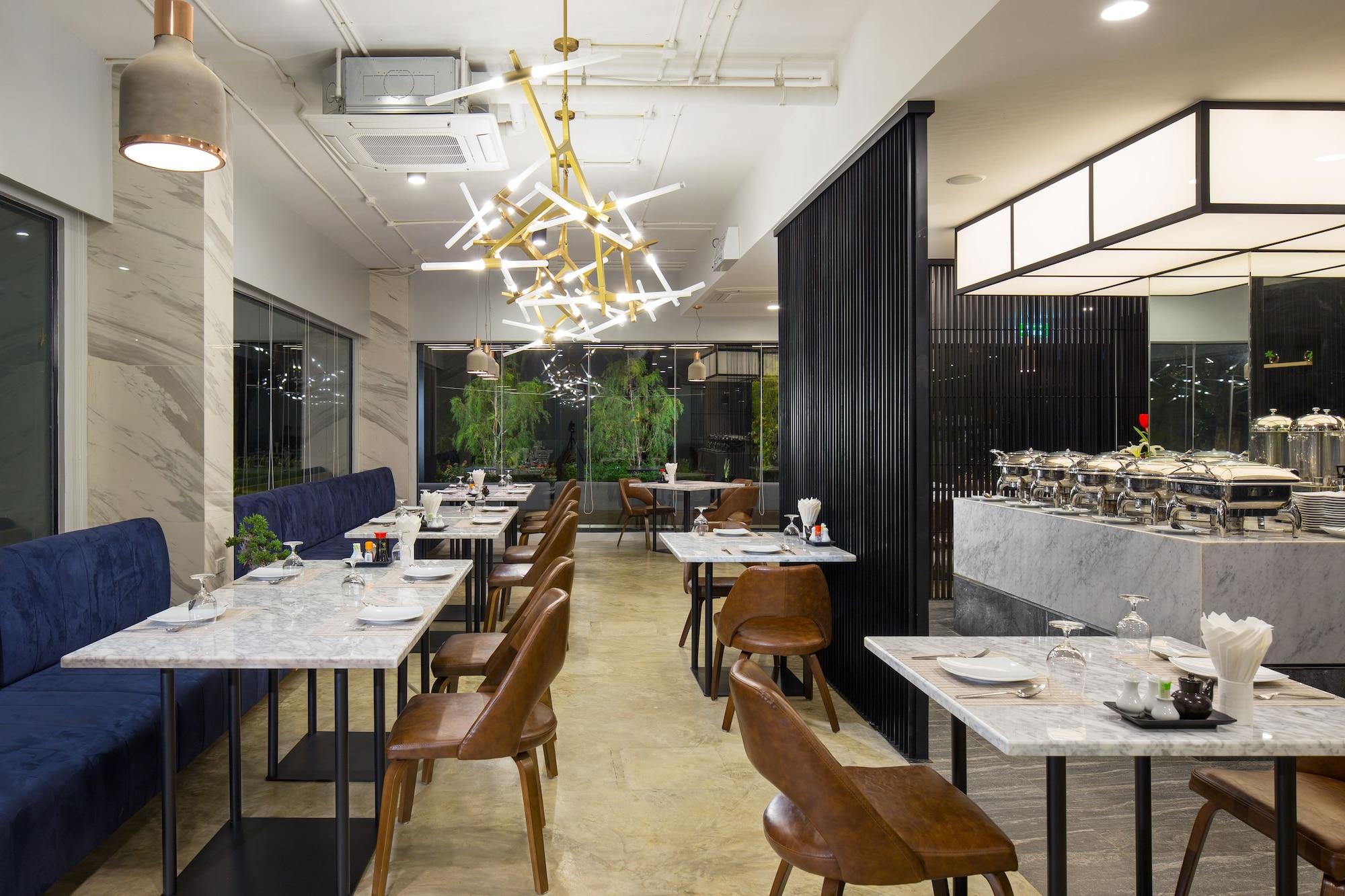 Restaurant The Canal 304