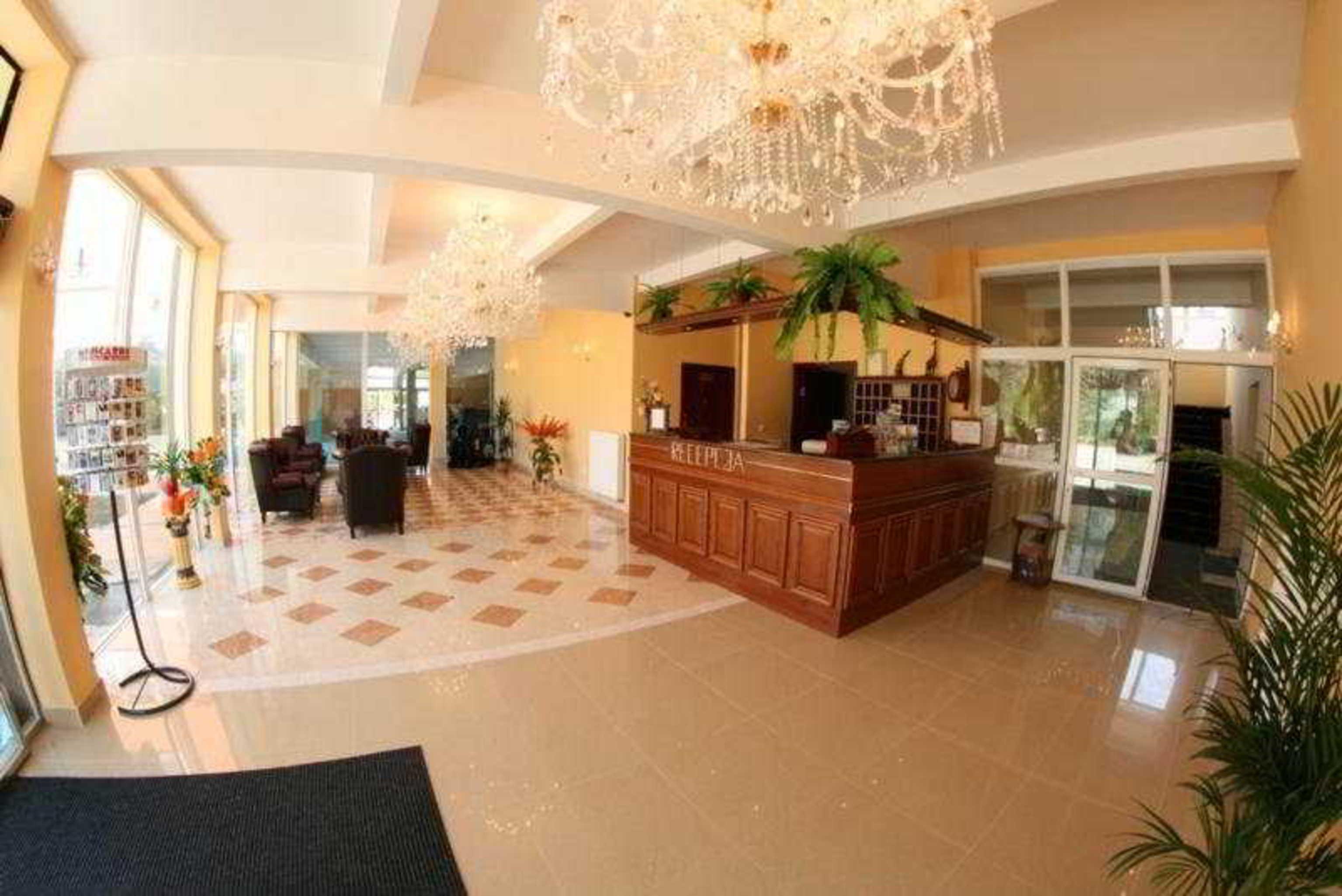 Vista Lobby Hotel Daisy Budget