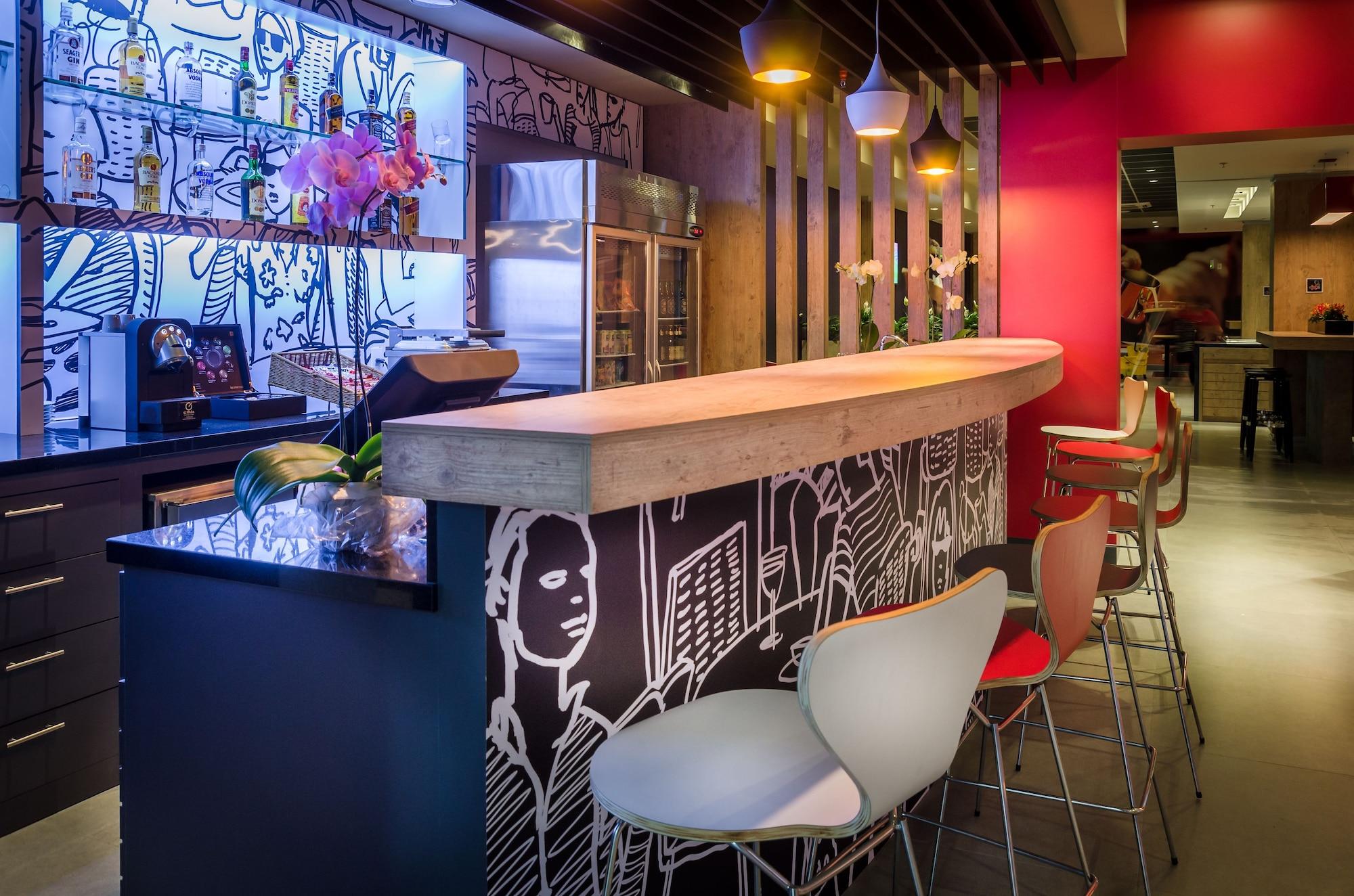 Bar/Salón ibis Porto Alegre Assis Brasil