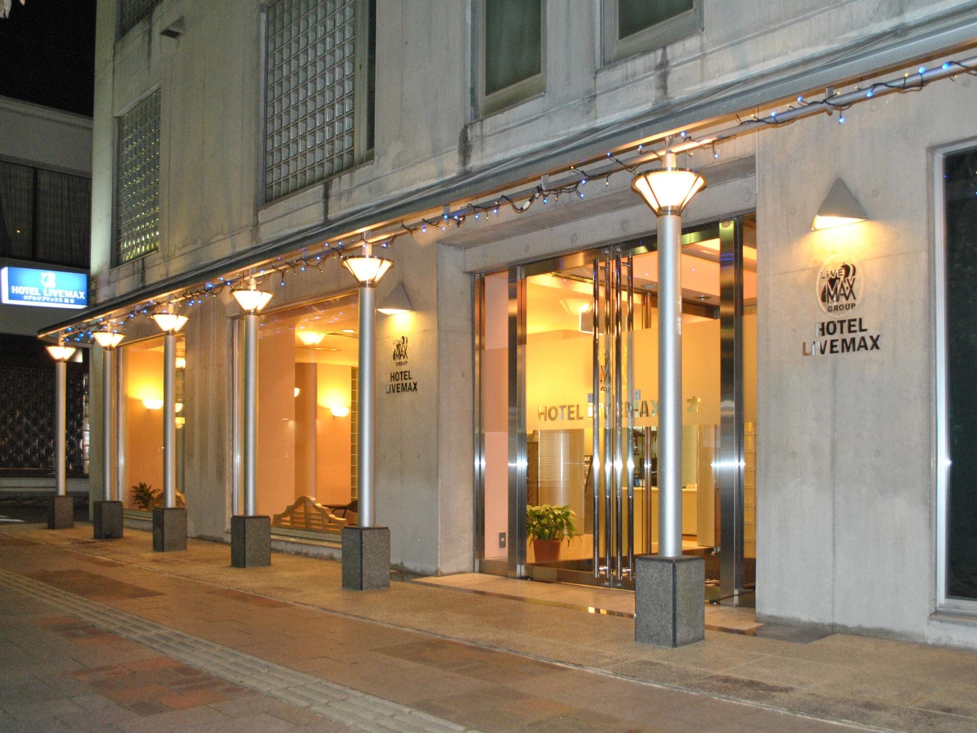 Vista Exterior Hotel Live Max Yumoto