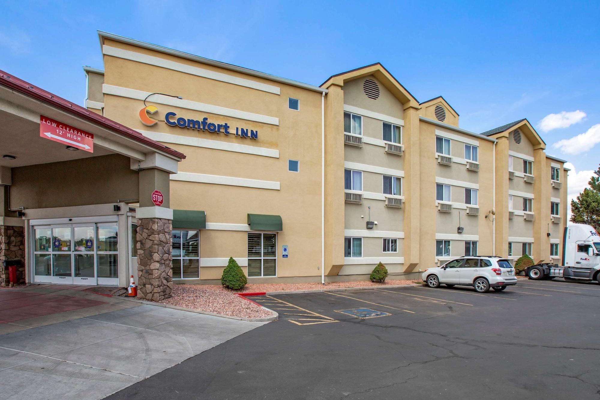 Vista Exterior Comfort Inn Flagstaff Lucky Lane I-40