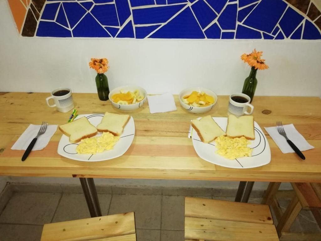 Restaurant La Casa de Adry - Hostal - Hostel
