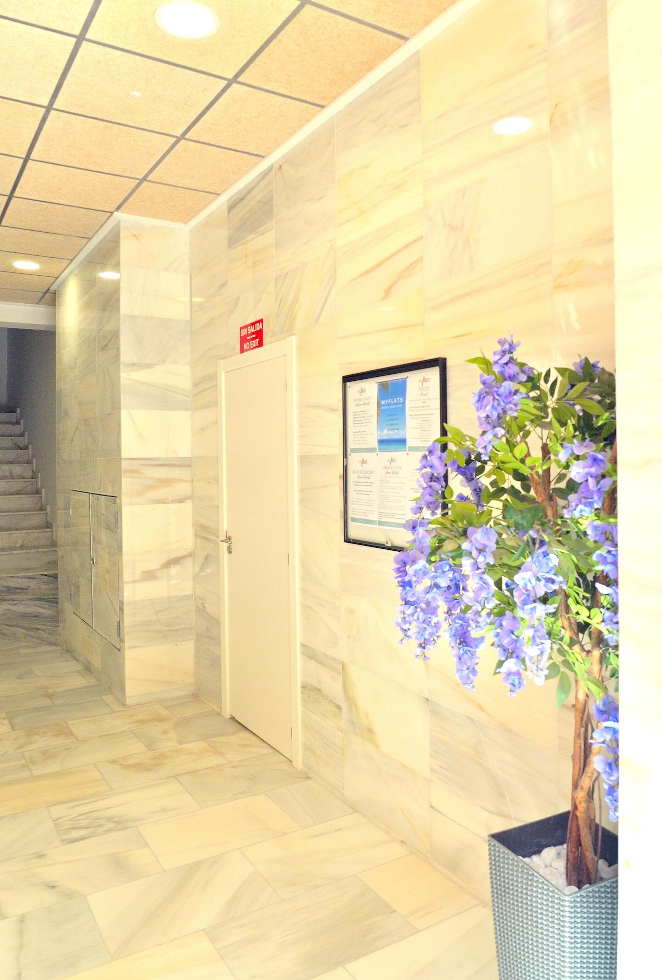 Vista Lobby Myflats Luxury Bailen