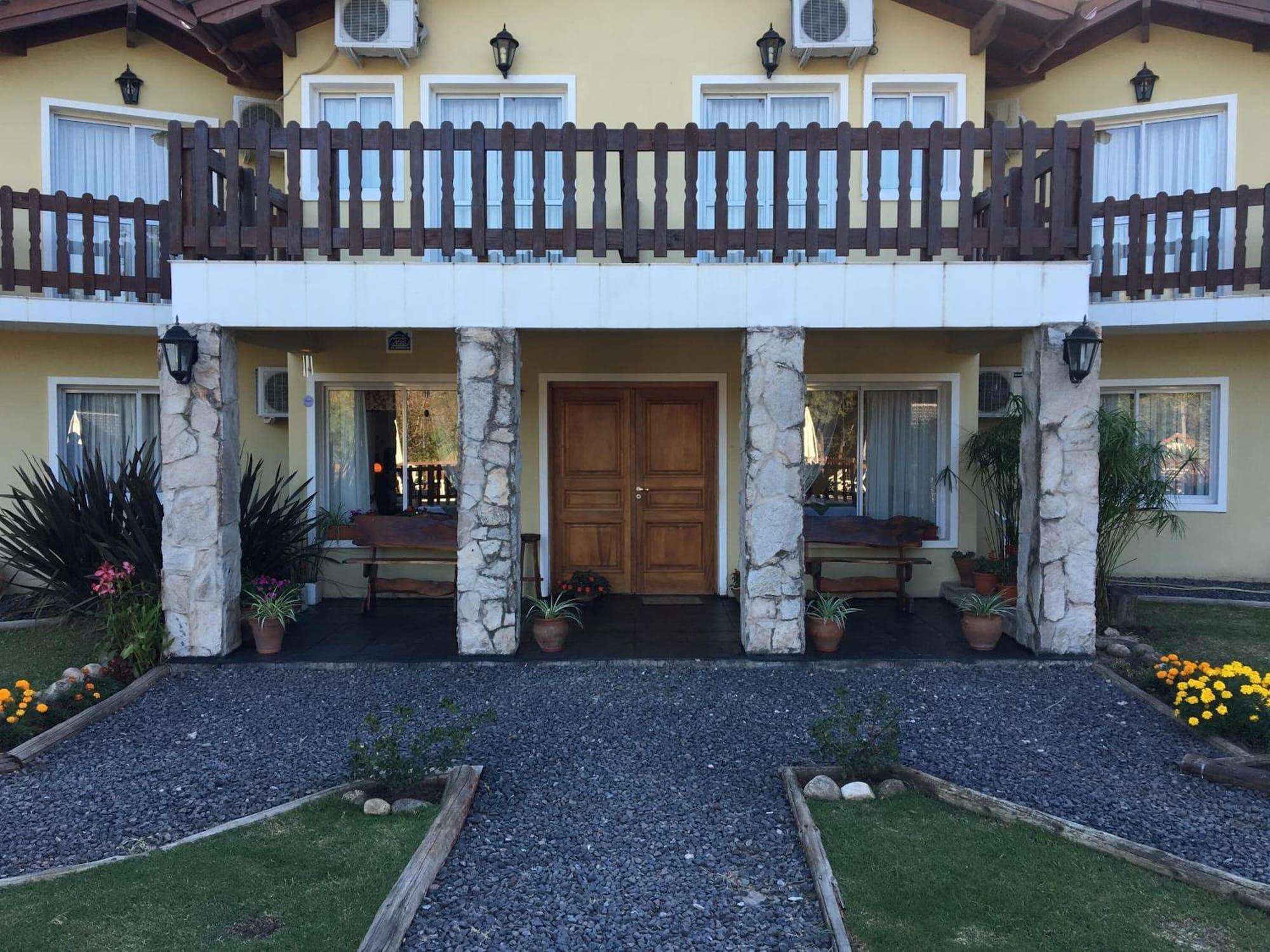 Vista Exterior Posada Yumei