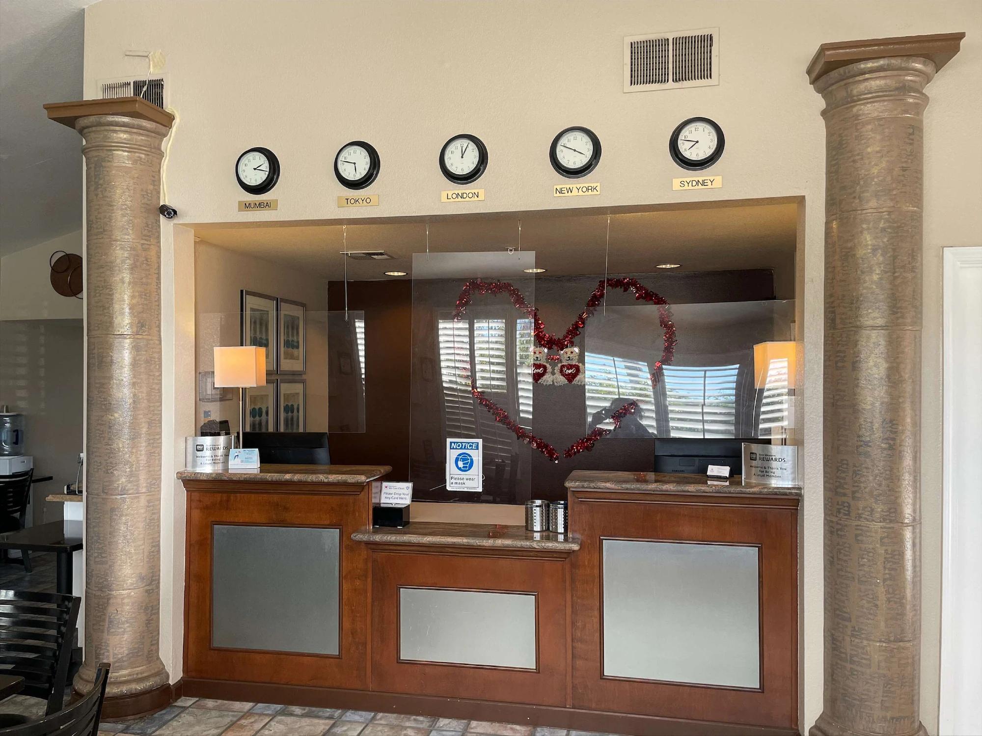 Vista Lobby SureStay Plus Hotel by Best Western San Jose Central City