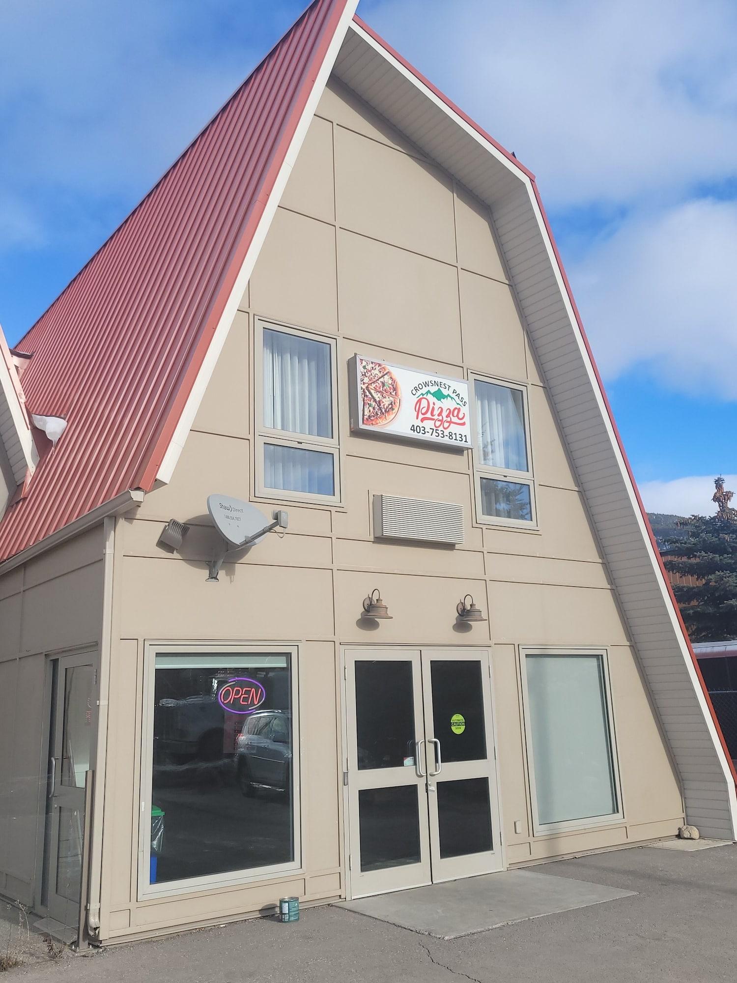 Restaurant The Kanata by BCMInns Blairmore
