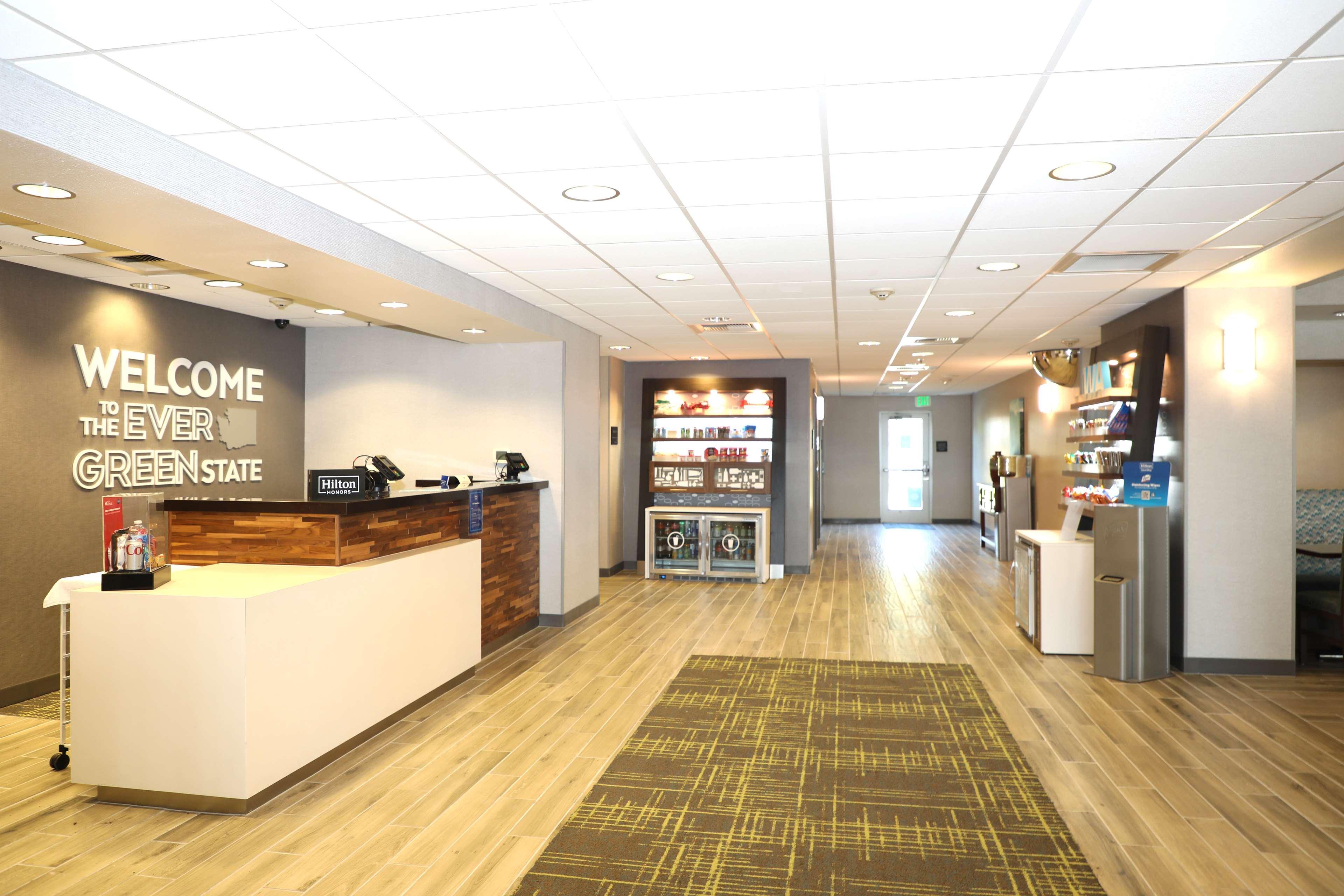 Vista Lobby Hampton Inn Ellensburg