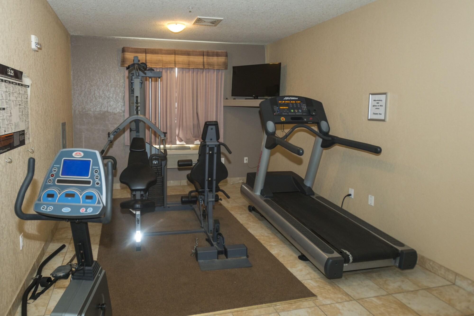 Gimnasio Lakeview Inns & Suites - Fort Nelson