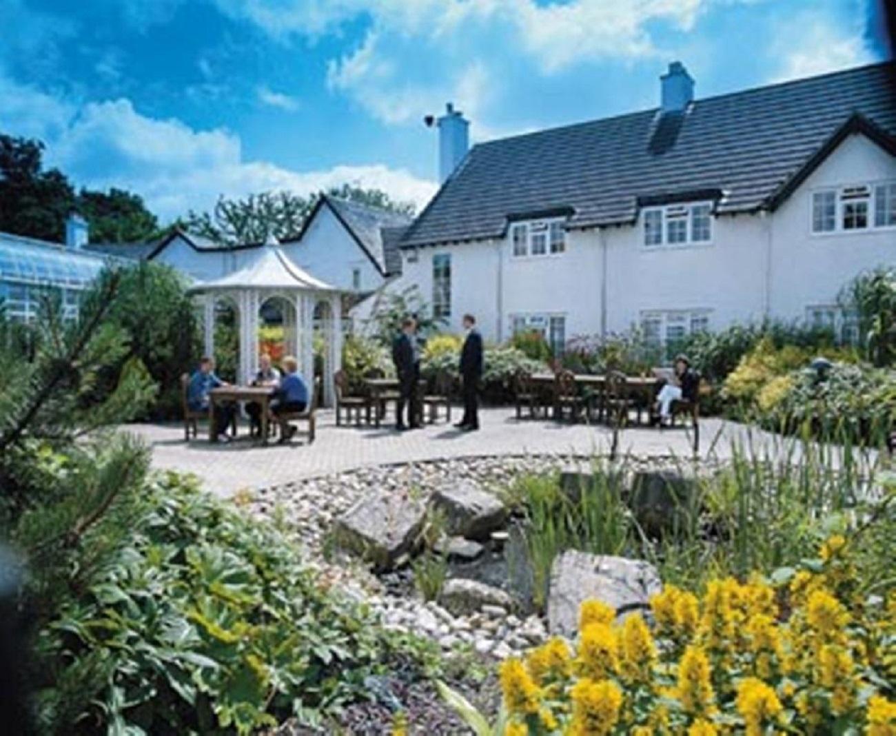 Varios Basingstoke Country Hotel