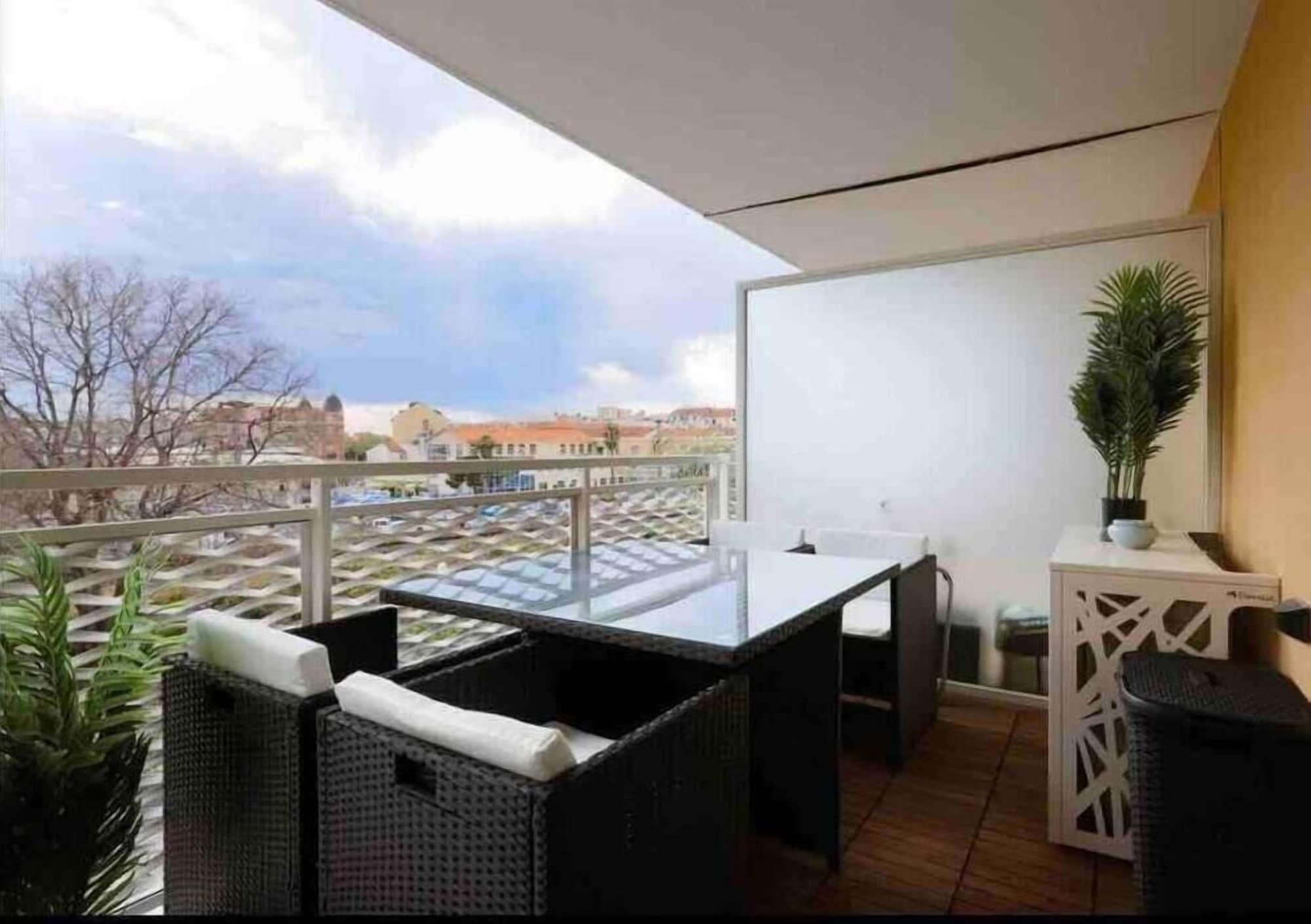 Restaurante Q&R Renting - Suites Design Luxueuses