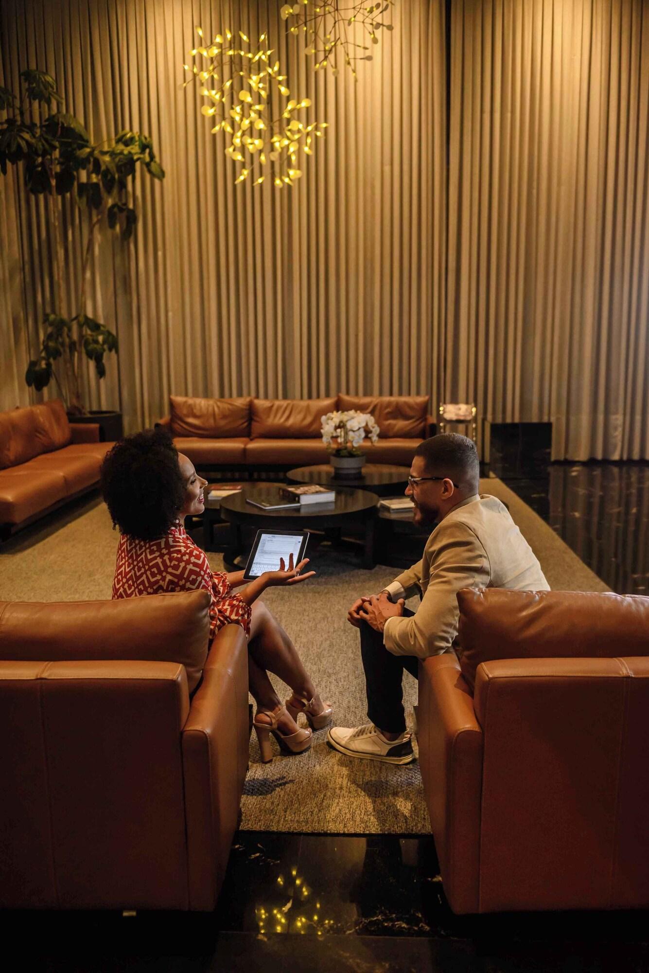 Vista Lobby Trade Hotel